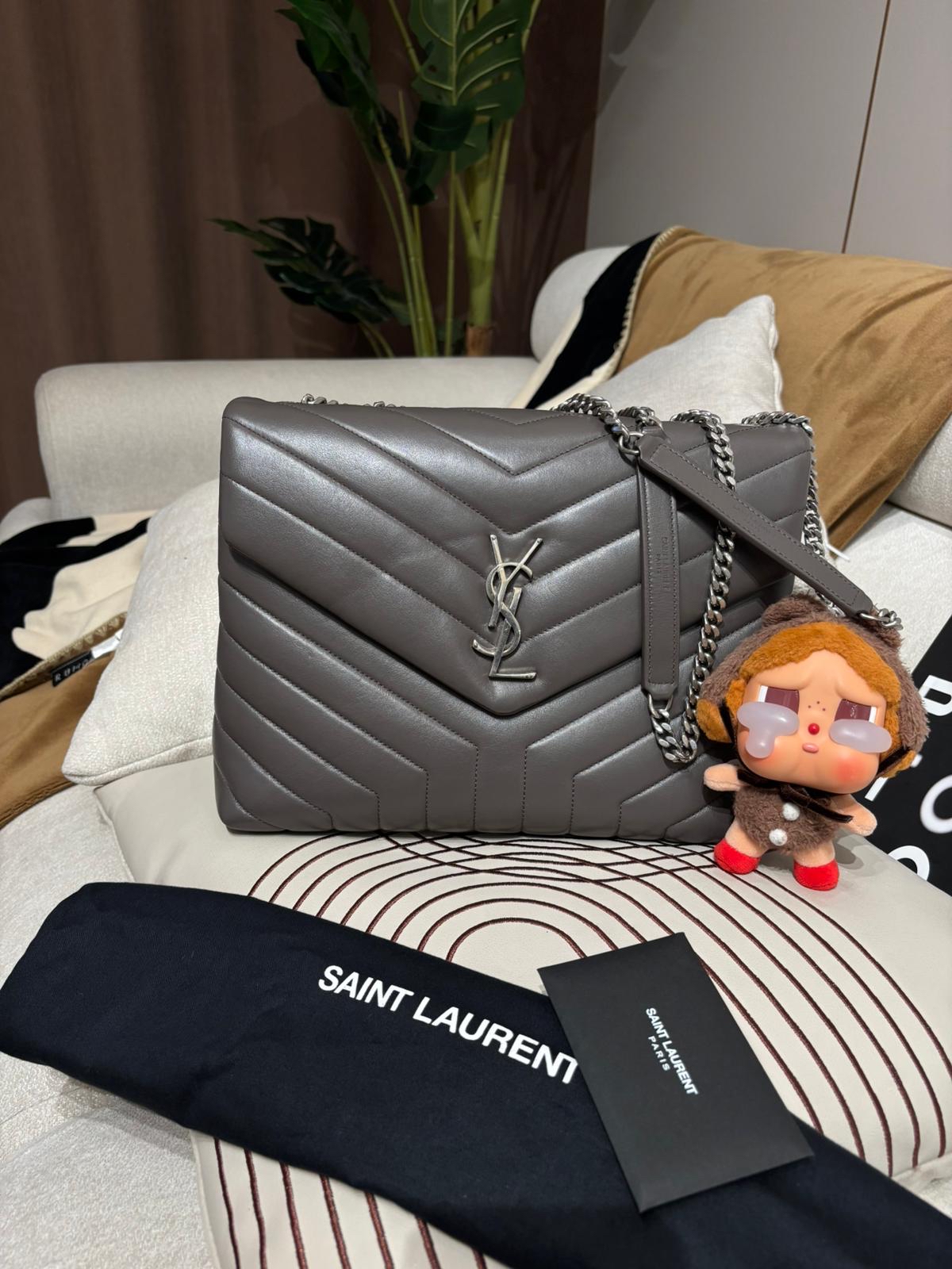 YSL Saint Laurent Loulou Grey Calfskin Chain Shoulder Bag  100%Authentic ,98%new  ✅ certificate card✅dust bag