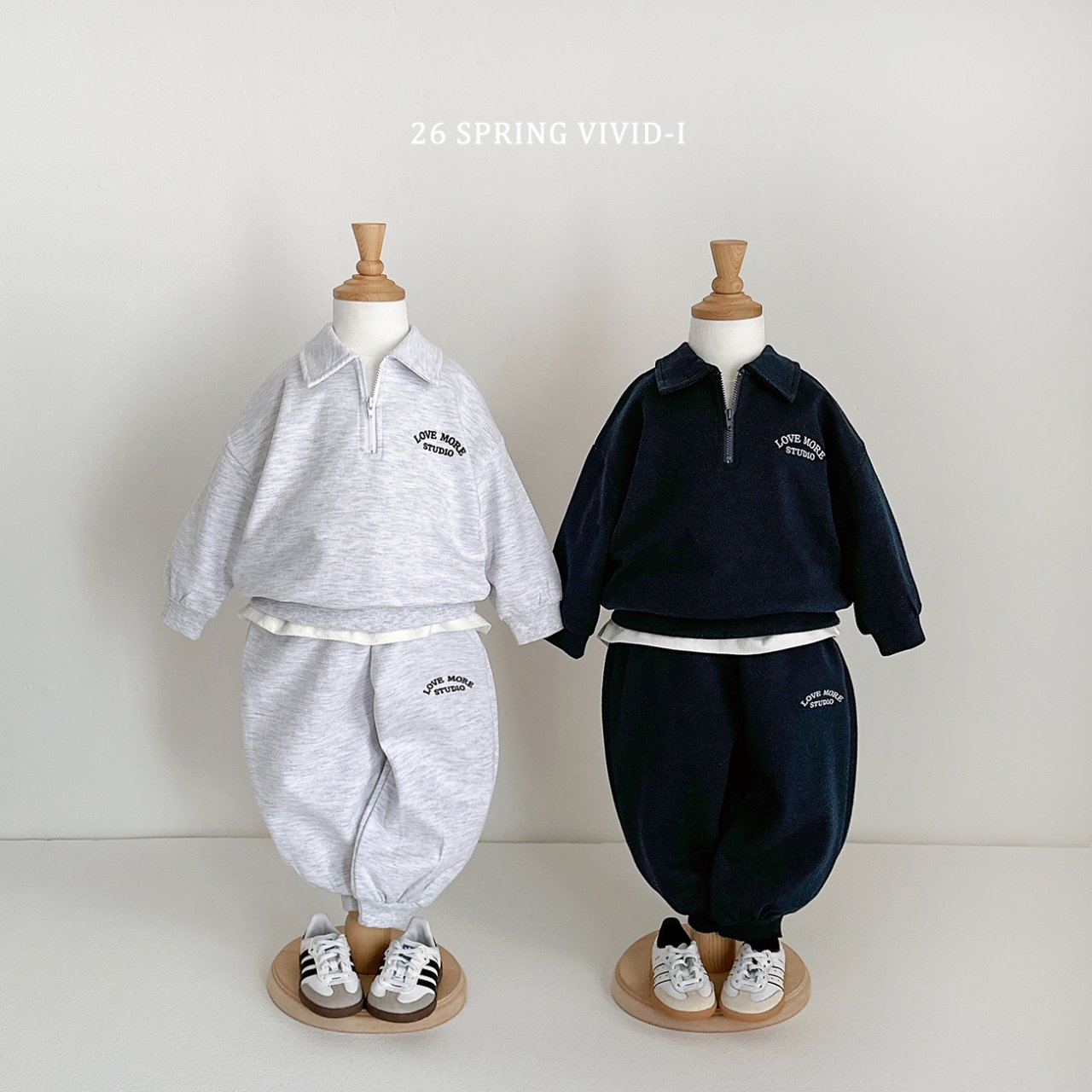 🌸預訂 韓國直送🌸🇰🇷VIVIDI四色字母刺繡半拉鍊翻領上下套裝