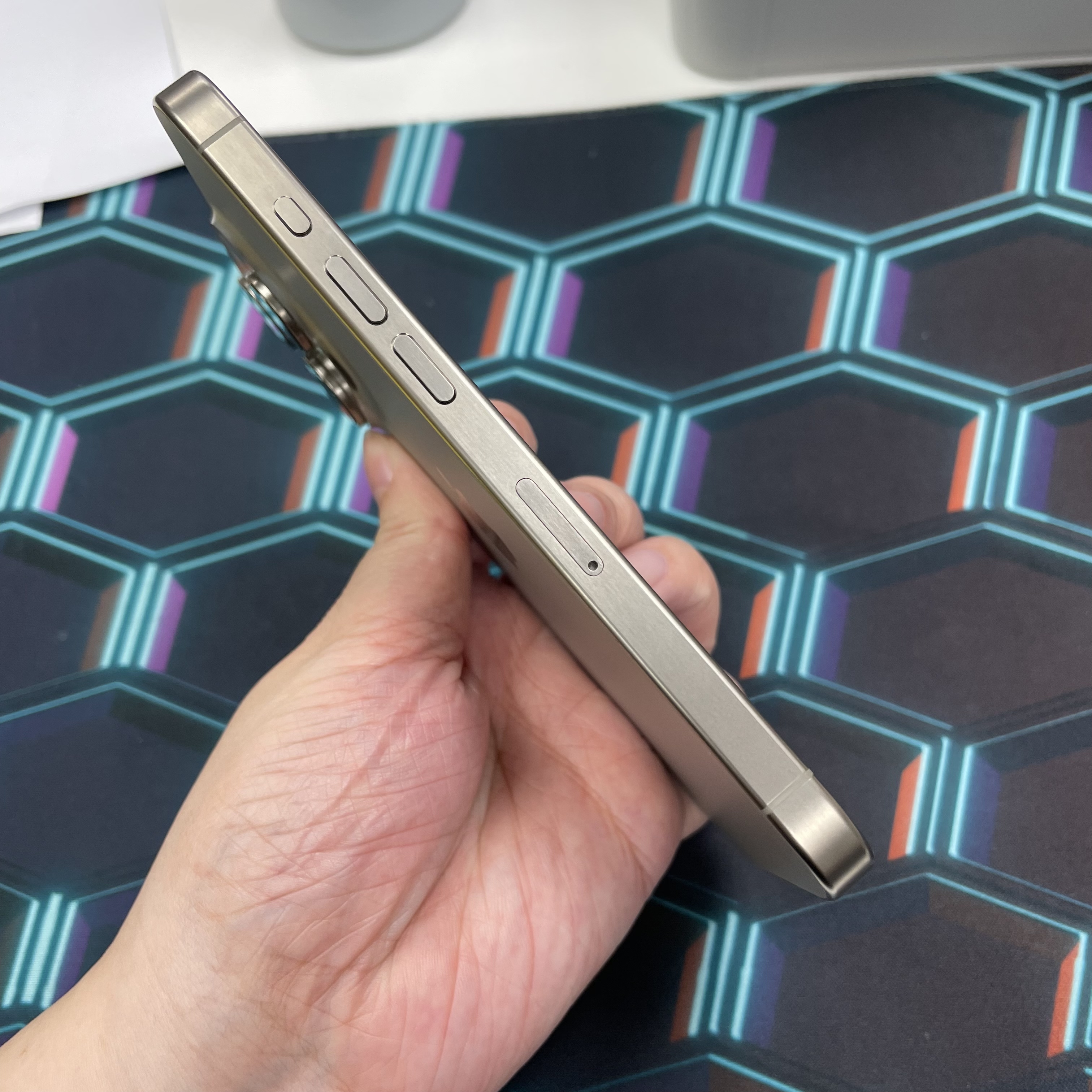 *5981 15 pro 完美機 128GB 電100 原色 gray