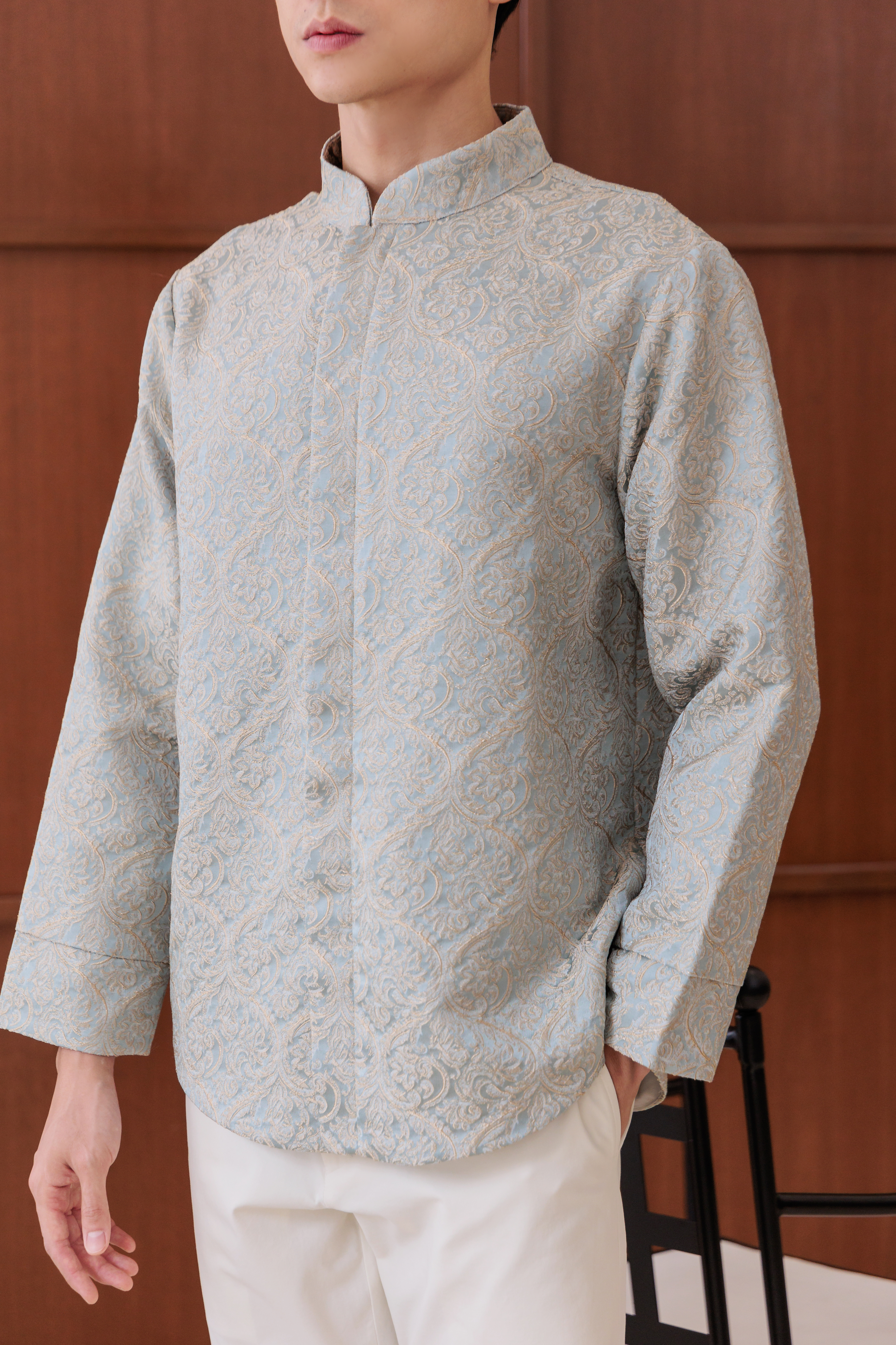 【Pre- Order】Luxe Cream Botanical Brocade Shirt  浮光跃金 IW008