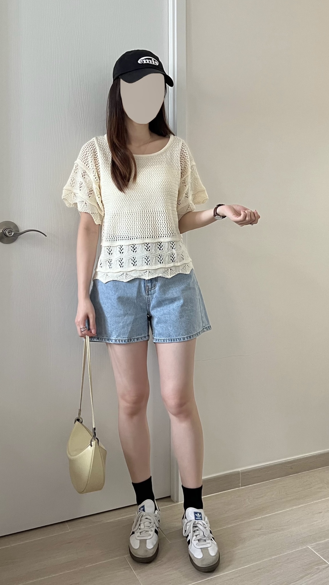 甜價鏤空花邊針織上衣 包容度大 現貨