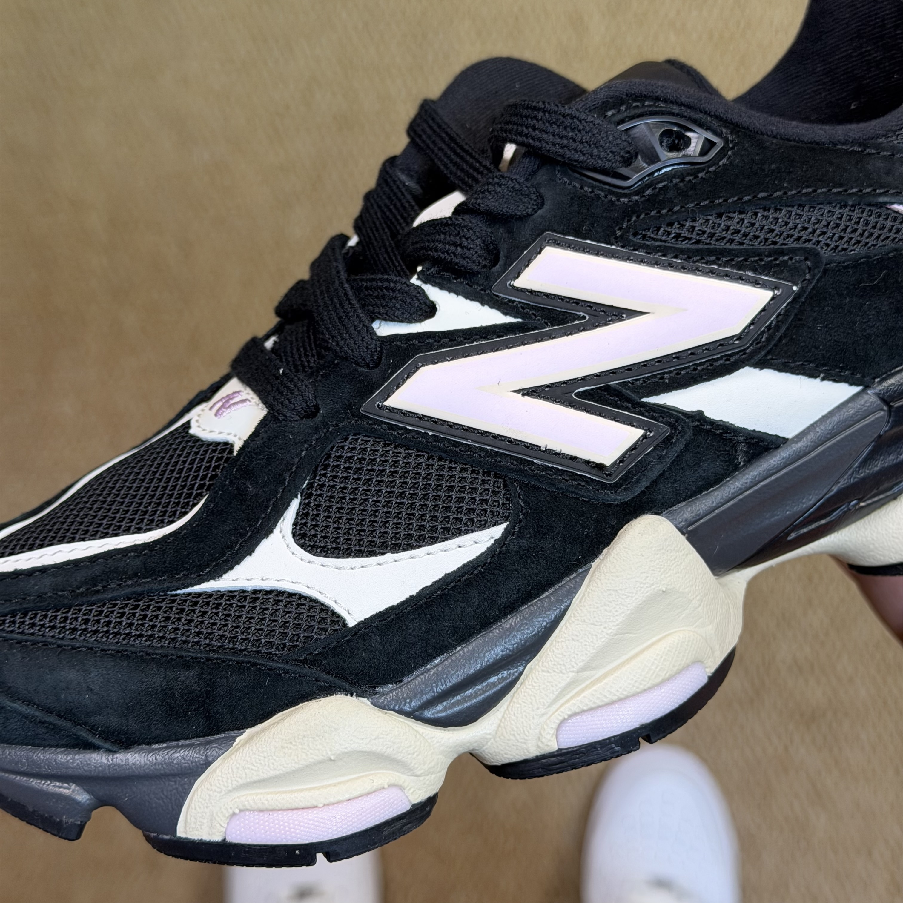 New Balance 9060 U9060JBR