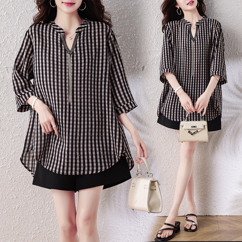 B198(2562) 韩版时尚小尖角流苏闪钻领边格纹边圆角黑上衣