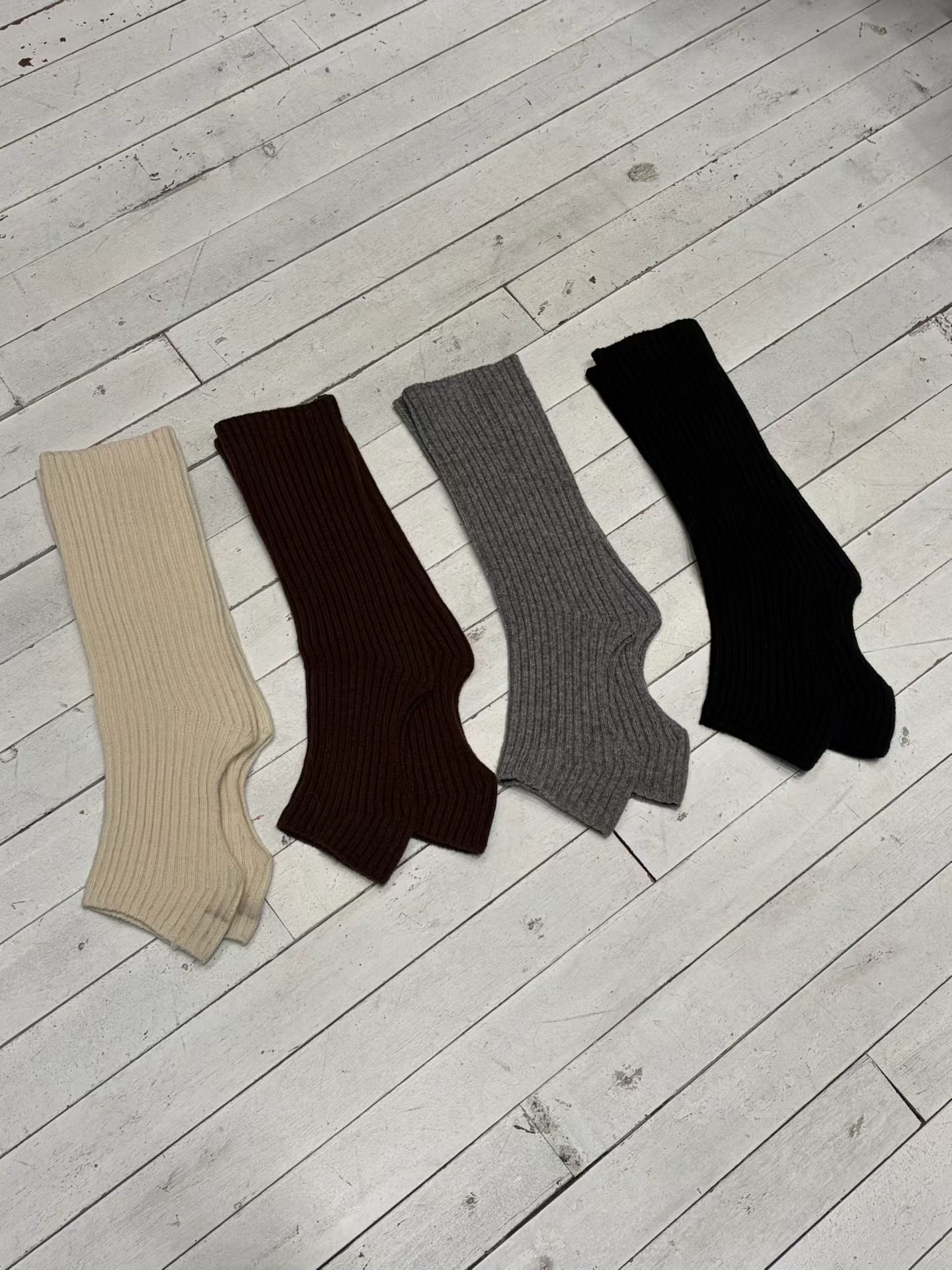 (2026FW) BREATHE - LEG WARMERS 