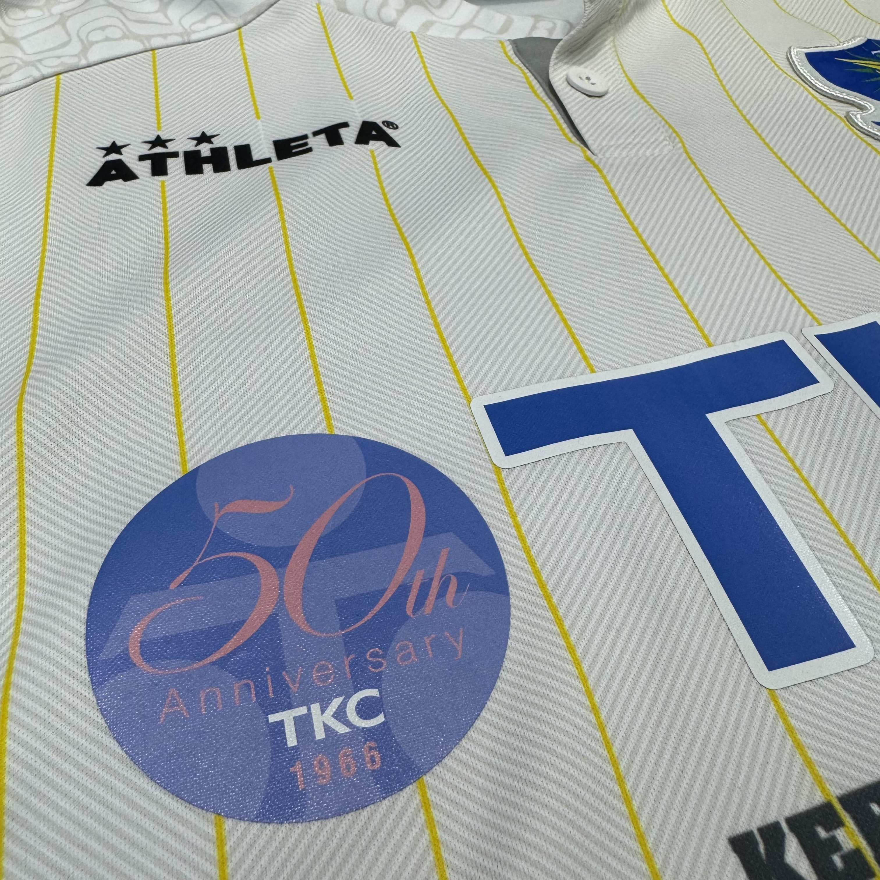 Tochigi SC 2016 away shirt