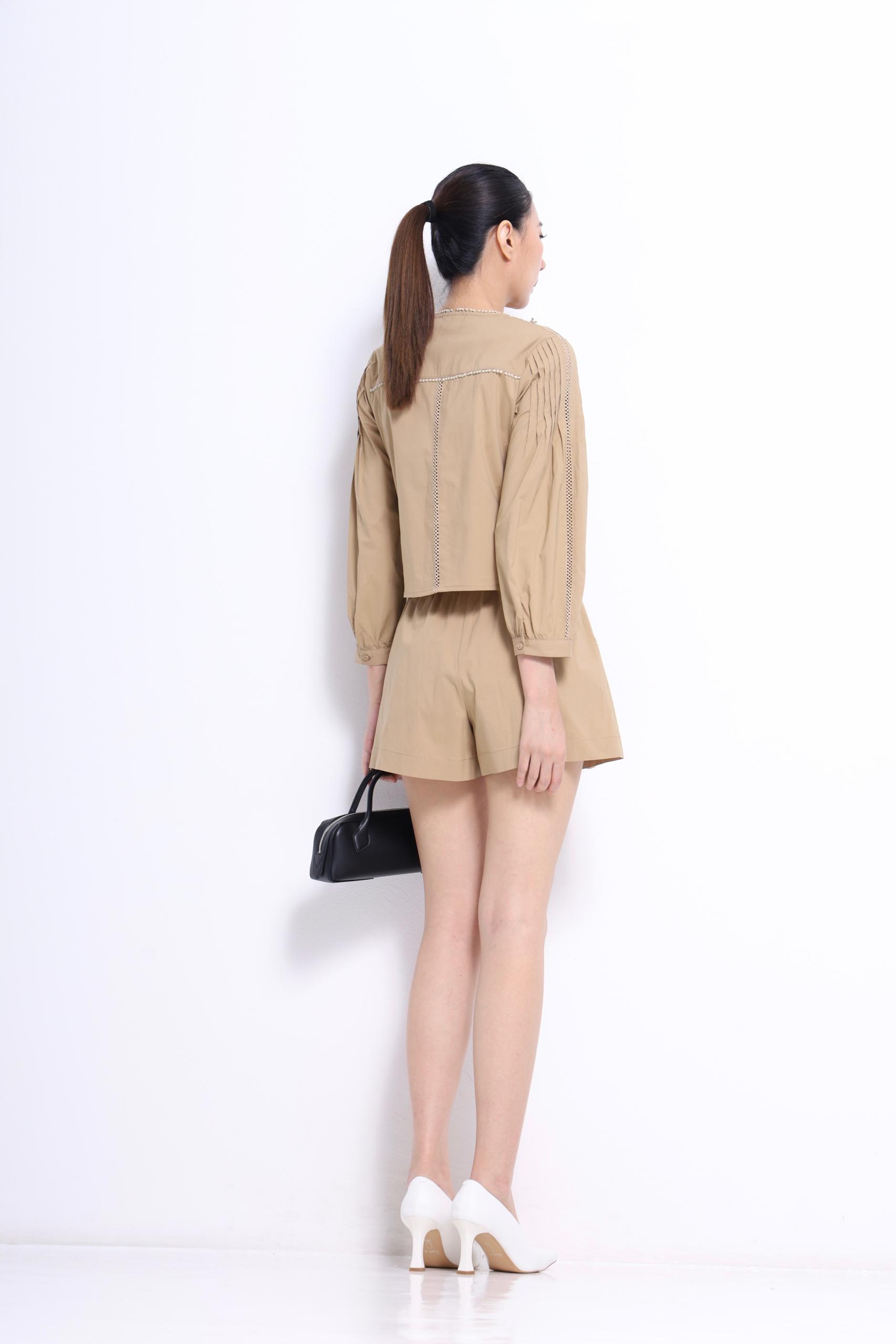 CP1650 EYELET TRIM PLEATS FLARE PANT