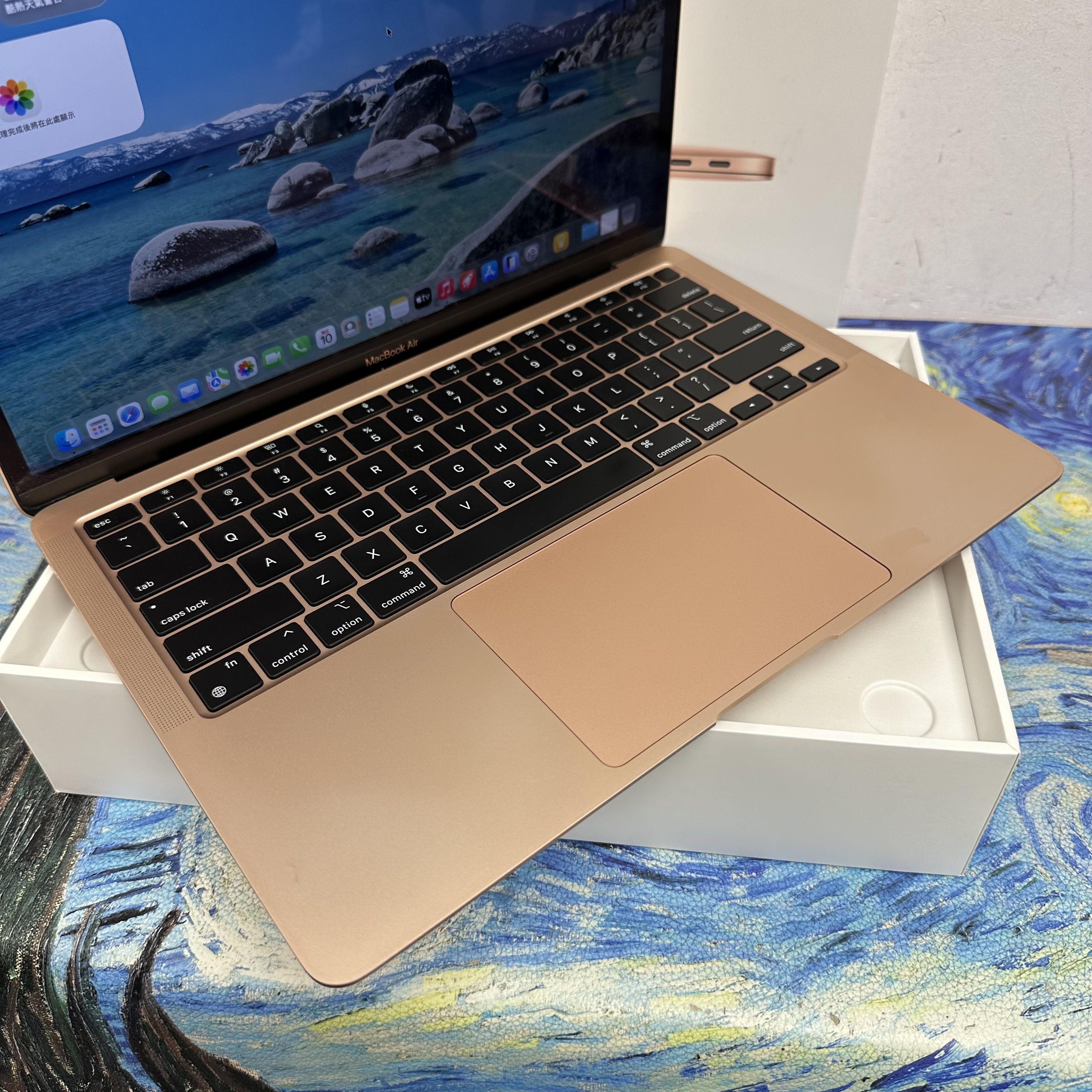 #6015 Apple MacBook Air 2021/APPLE Retina/M1 CPU/8GB Ram/256GB SSD/Touch ID/13吋Mon/玫瑰金/ Gaming Laptop / Notebook  / MacBook Pro / PC / 文書機