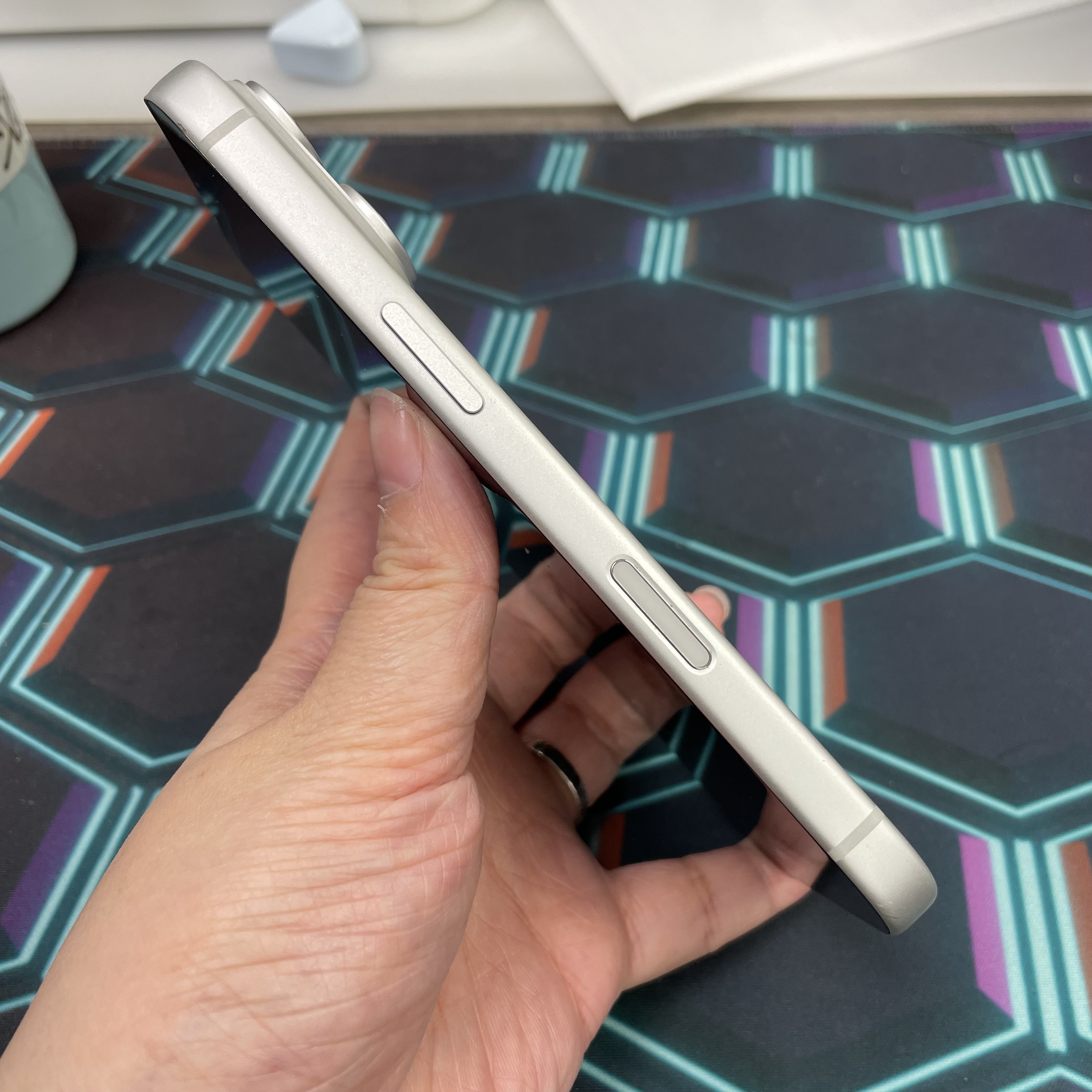 *8159 17 pro 超靚機 256GB 電92 銀色 sliver