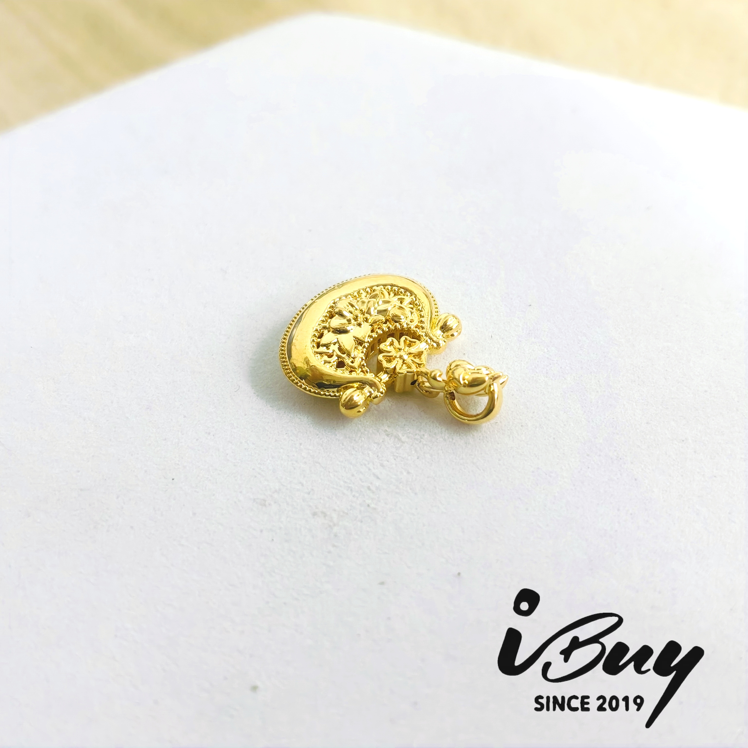 916 HARD GOLD CHERRY BLOSSOM INGOT LOCK  916 樱花元宝锁串咀