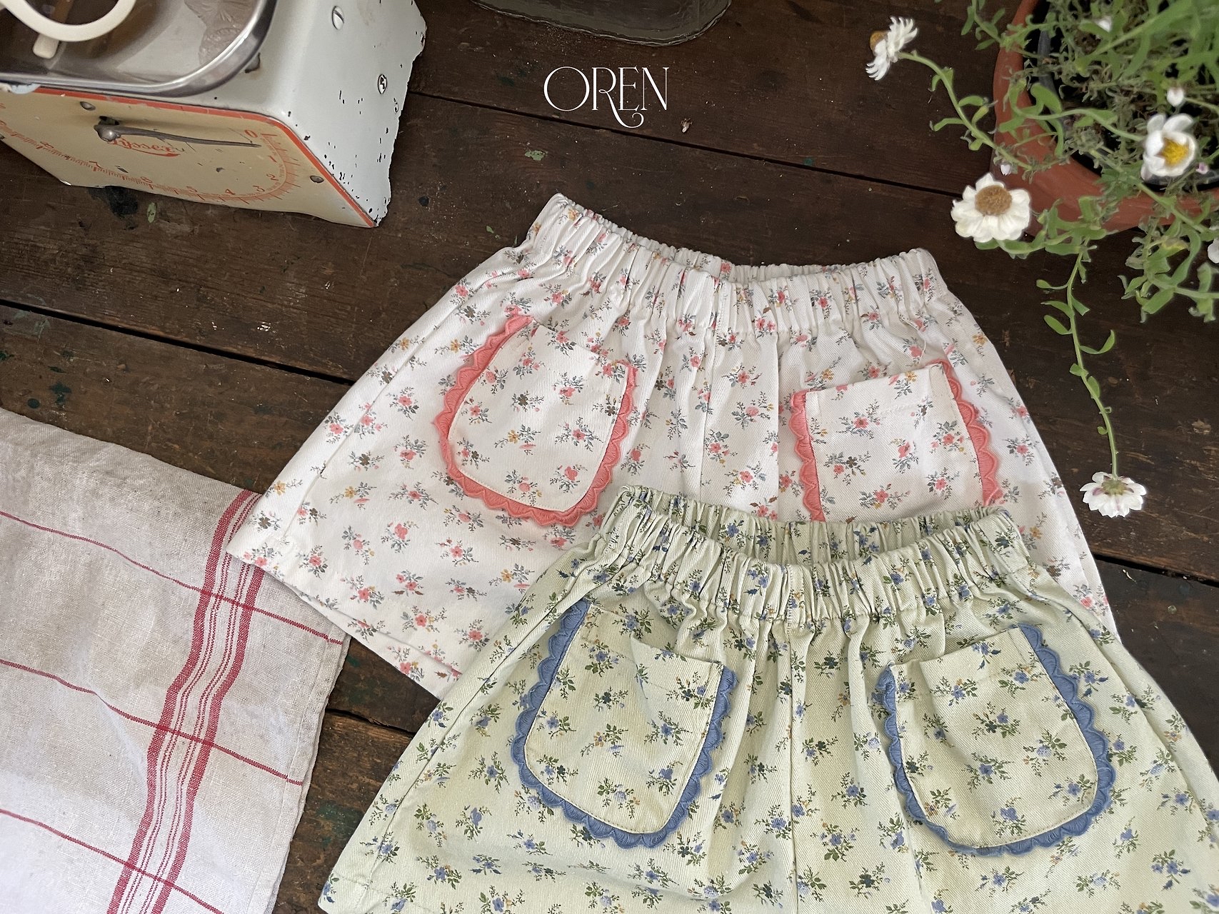 ☀️預訂 韓國直送☀️🇰🇷Oren Rosie兩色花卉口袋短褲