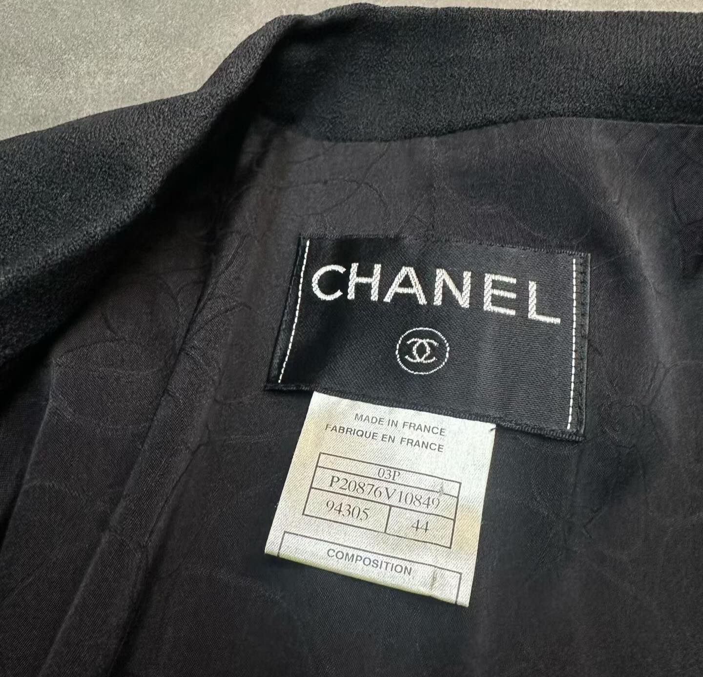 Chanel blazer jacket size 44 95新 特價HKD 6000 長73cm 胸51cm