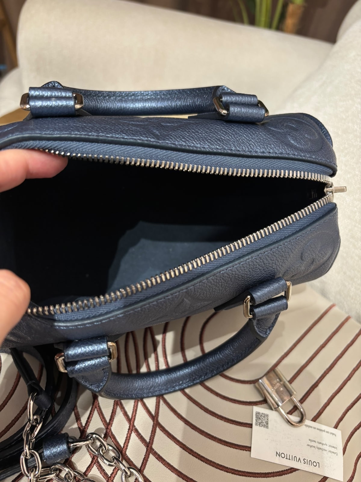 LV Speedy 20 100%Authentic, 98%New ✅收據副本✅Key Lock✅Dust bag