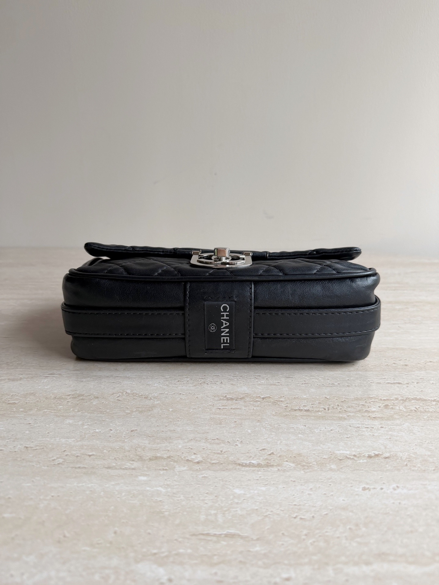 【預訂貨品】Chanel黑銀羊皮愛丁堡腋下包