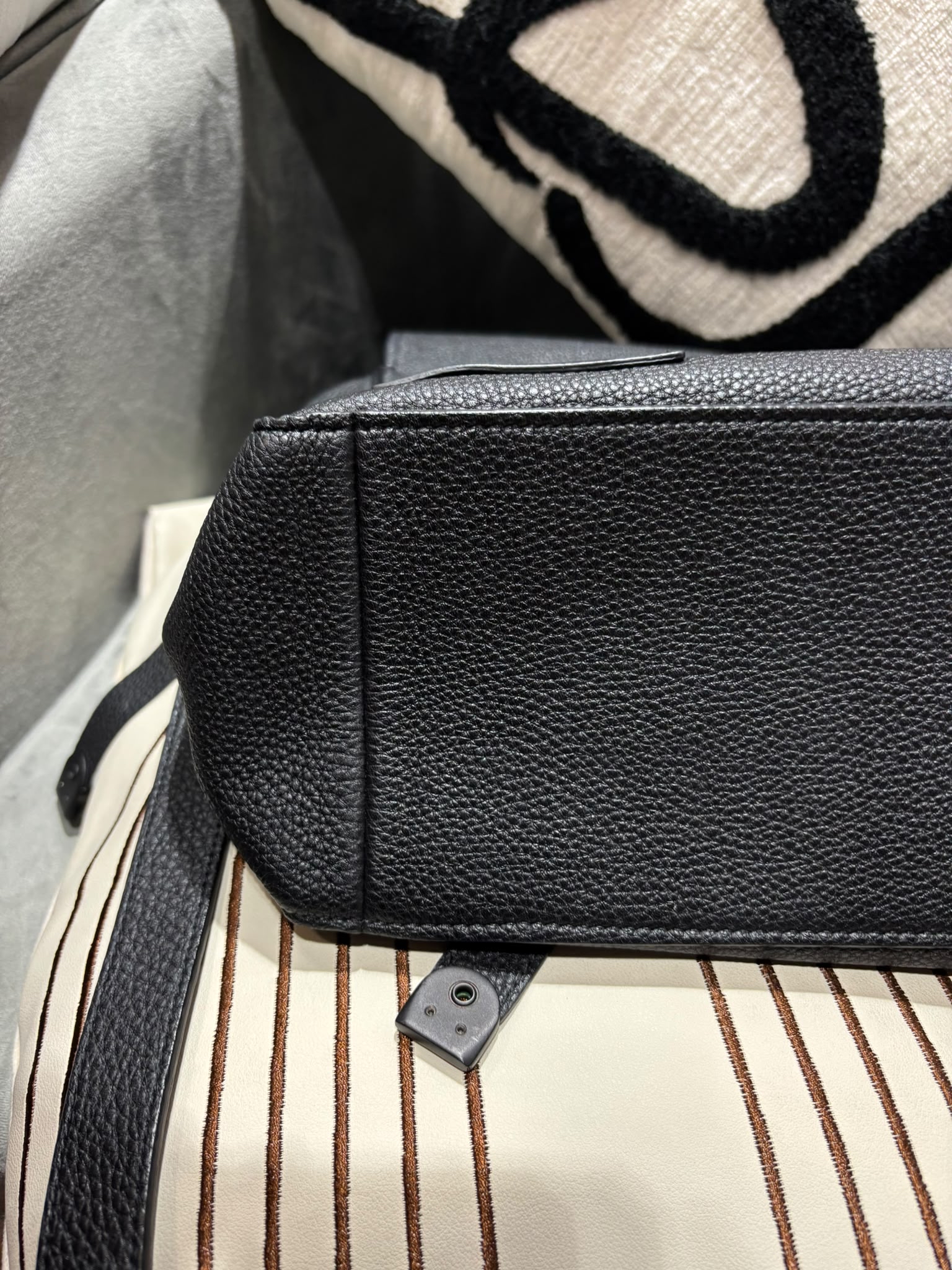 Dior Diorcamp Messenger Bag Uber Black Calfskin 100%Authentic, 