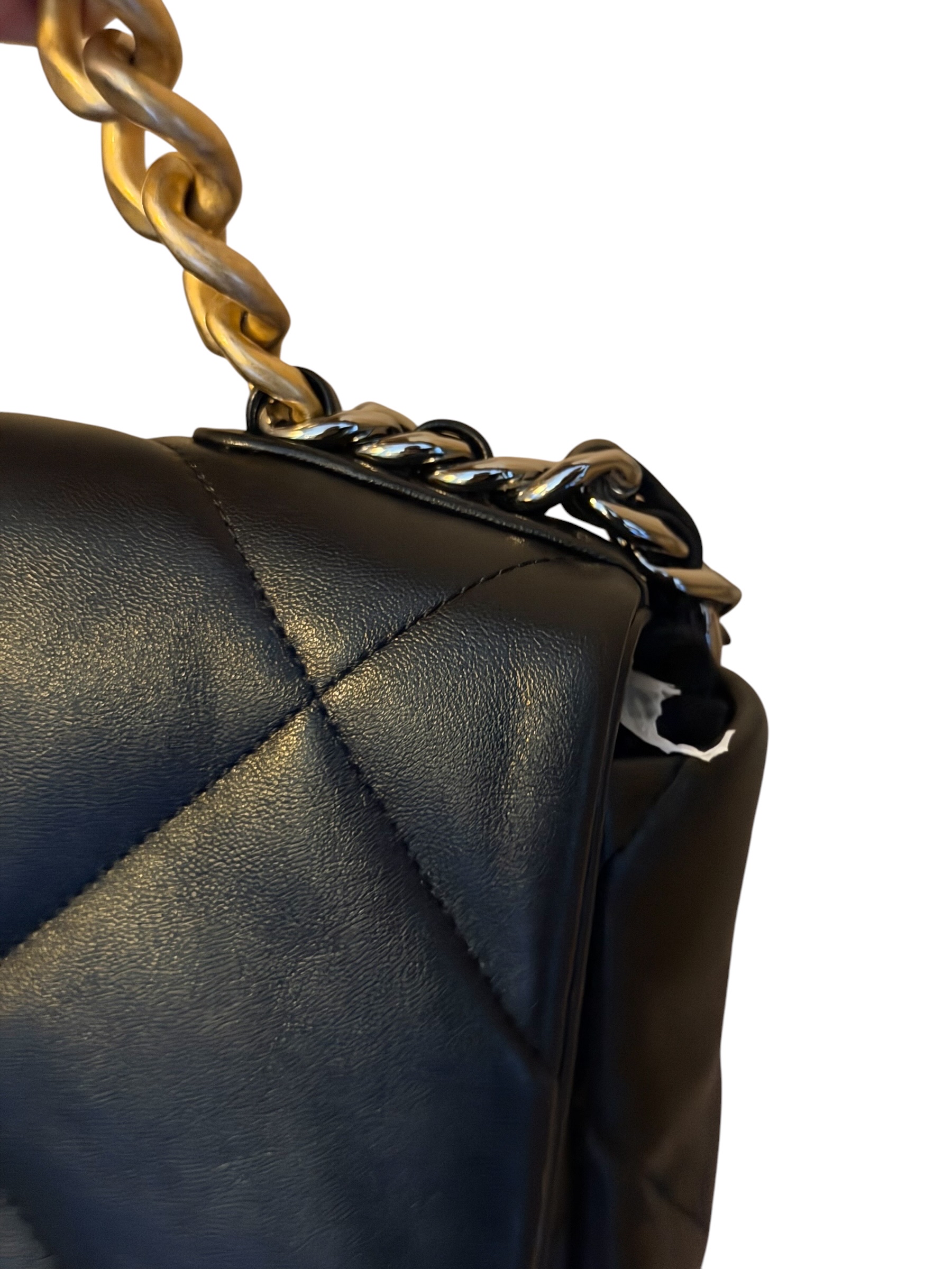 Pre-Owned CHANEL C19 / Product Code : W51701
