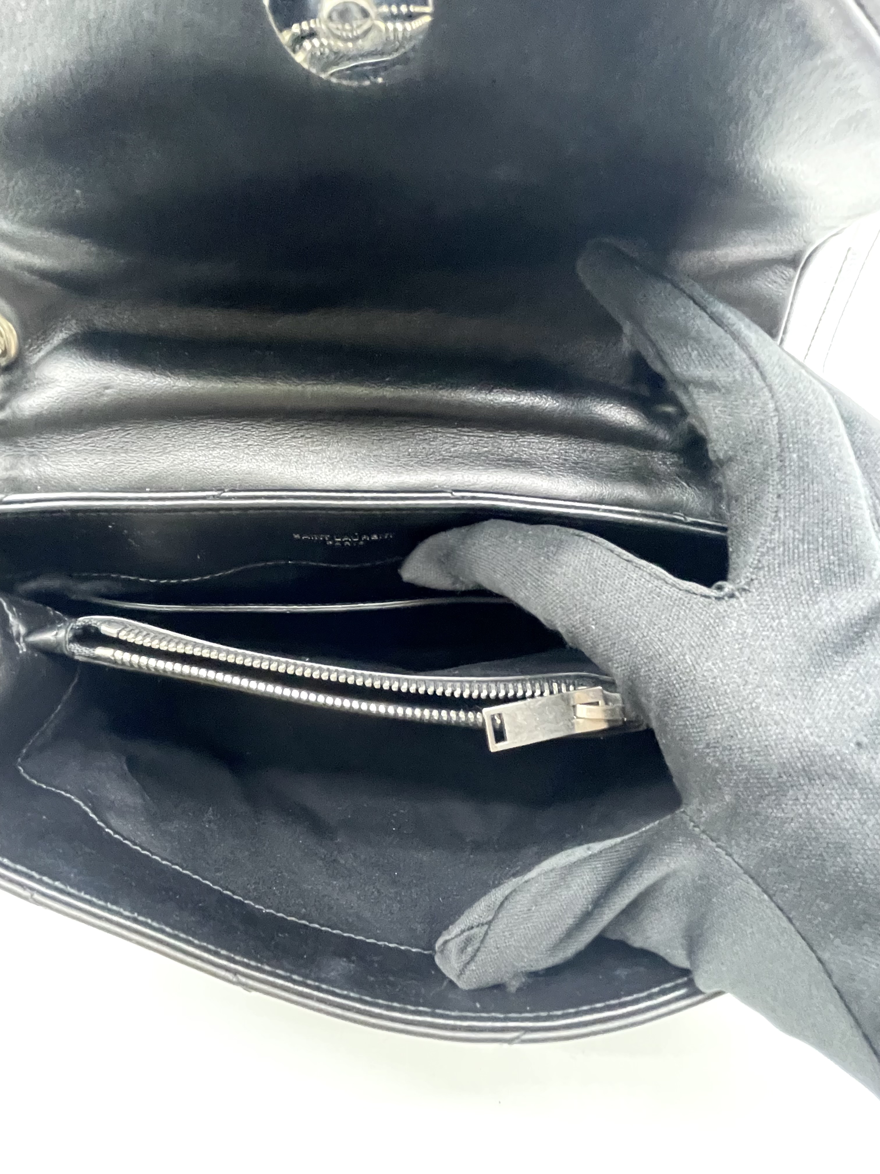 Pre-owned YSL Loulou : Product Code: 26032333