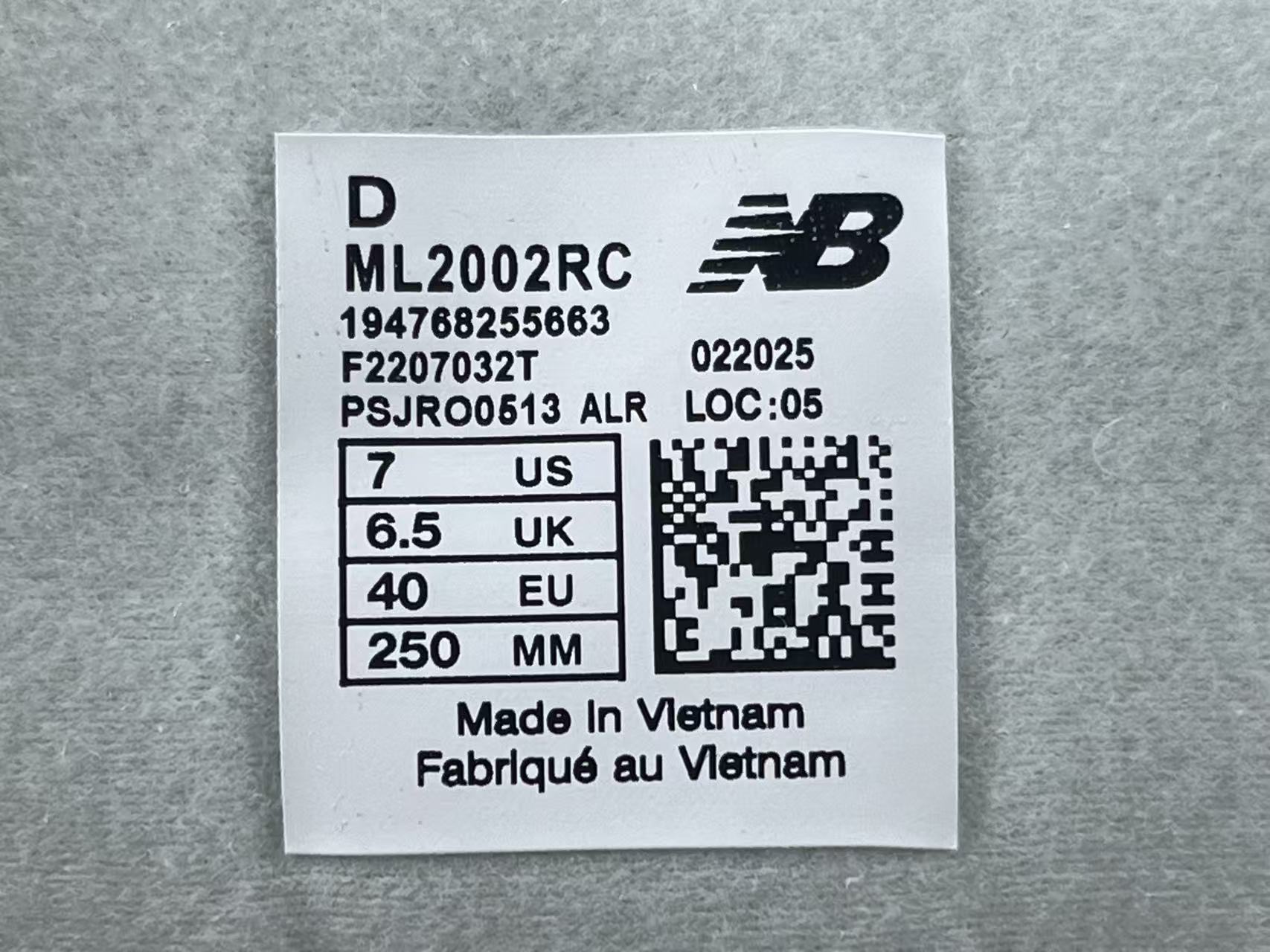 New Balance 2002R ML2002RC