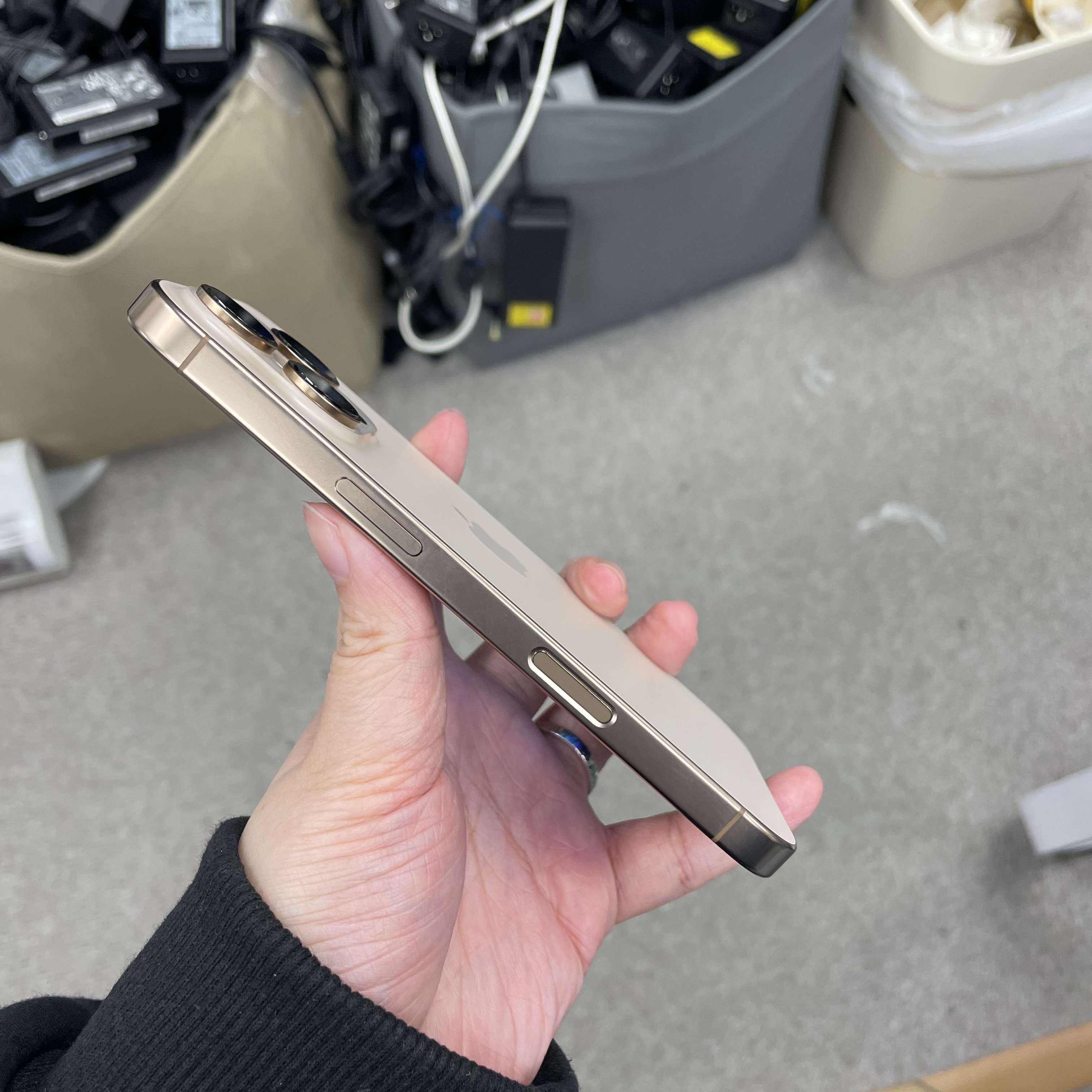 *5924 16 Pro 完美機 512GB 電89 沙色 gold