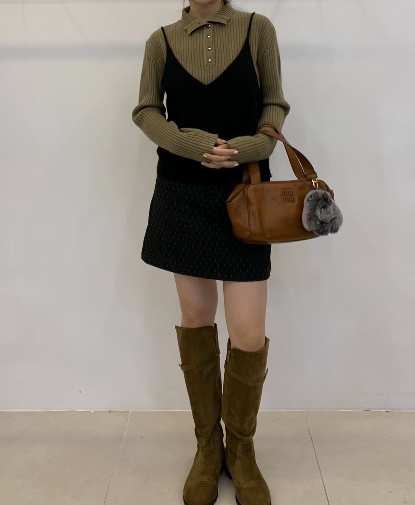 TOP24_12A 小金扣開領TOP (3色)