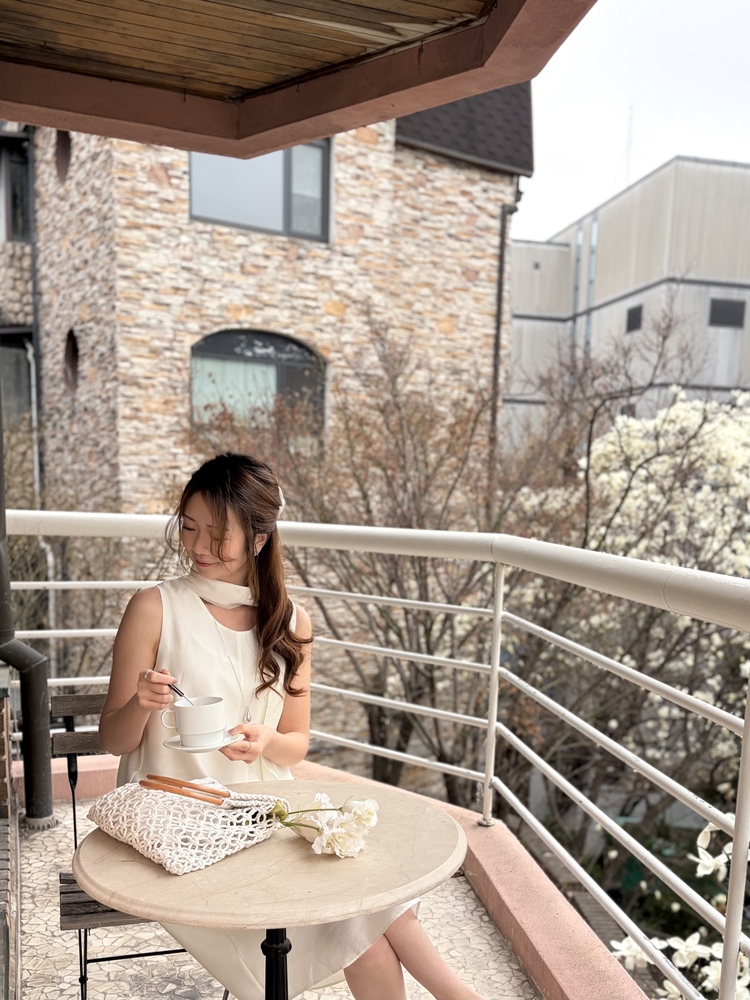 The Flowy Scarf-Detail Dress (Ivory)