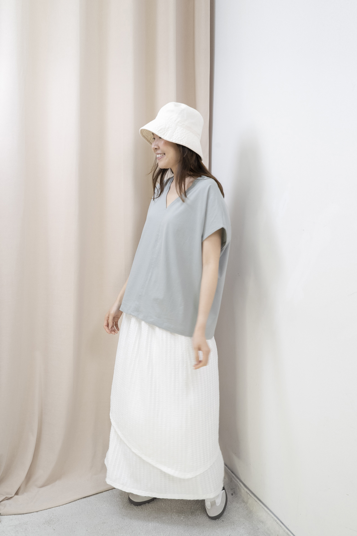 V領柔滑Top(水藍色）