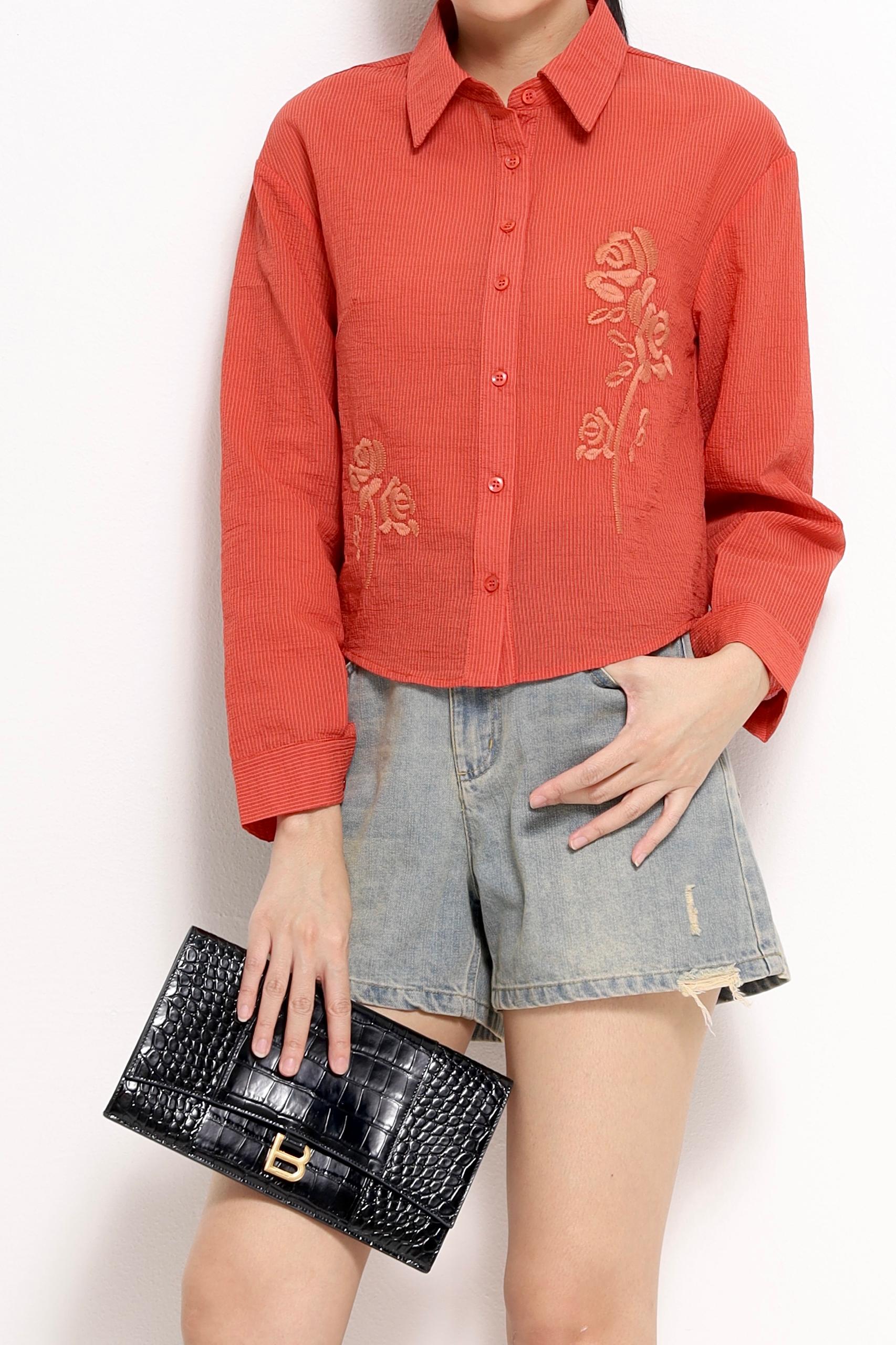 CB2772 COLLAR LONG SLLV WITH EMBD FLOWER BLOUSE