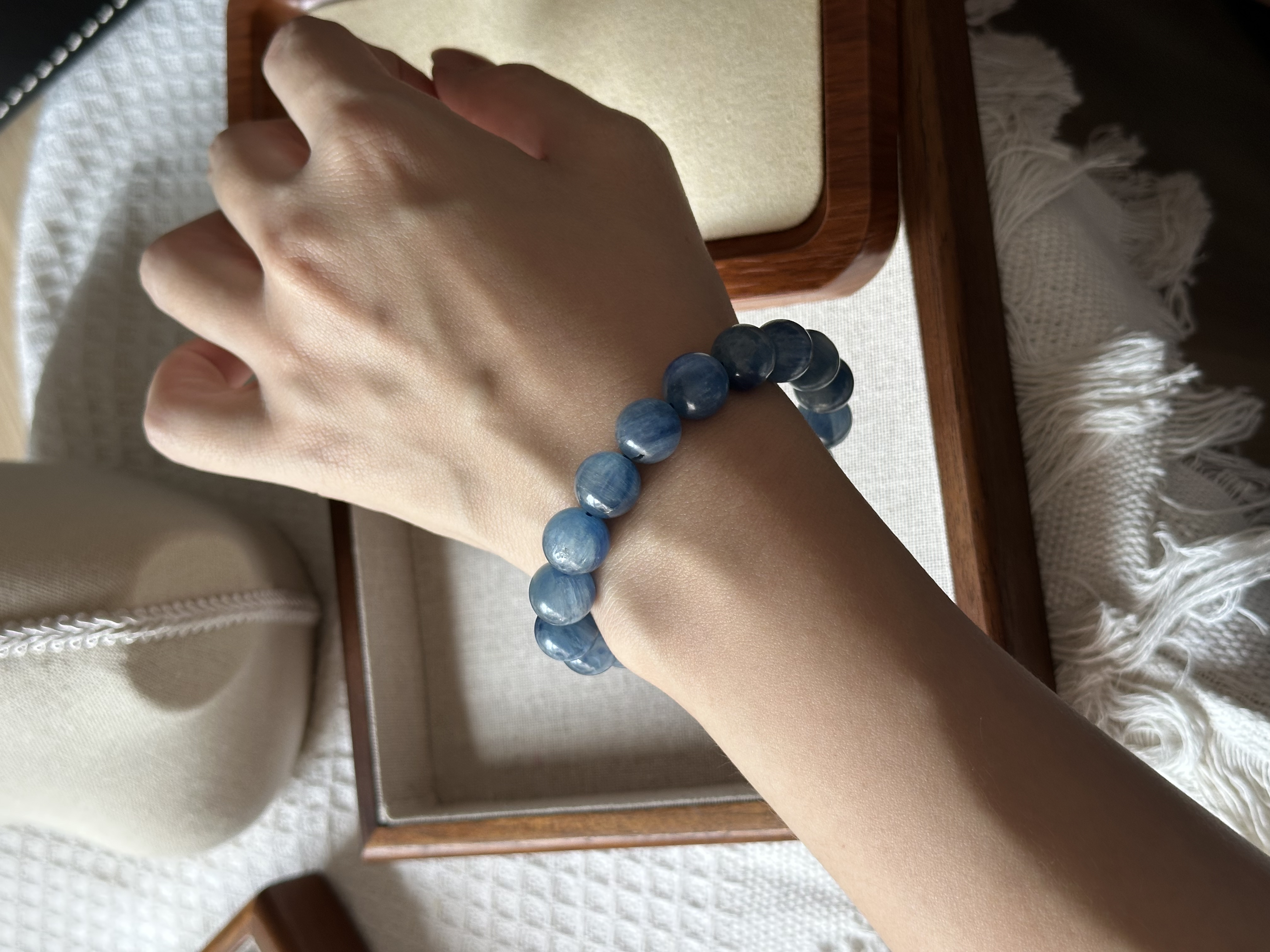 蓝晶石 ｜ Kyanite 