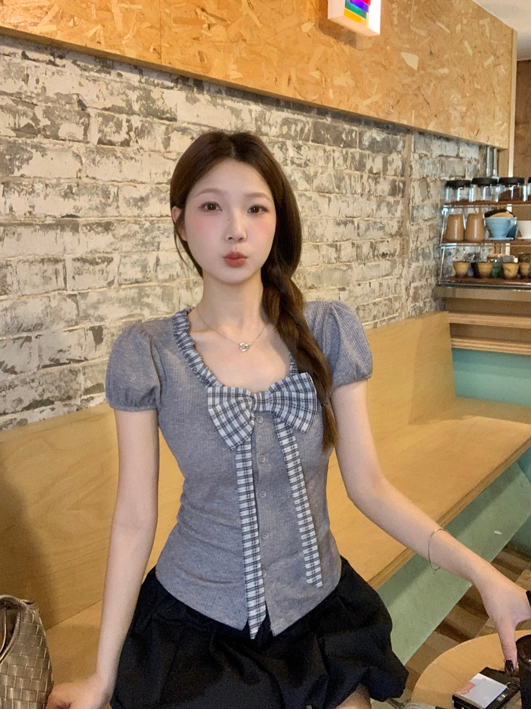 B173(9030) 韩系温柔甜美风领边褶皱格纹立体蝴蝶结灰黑上衣