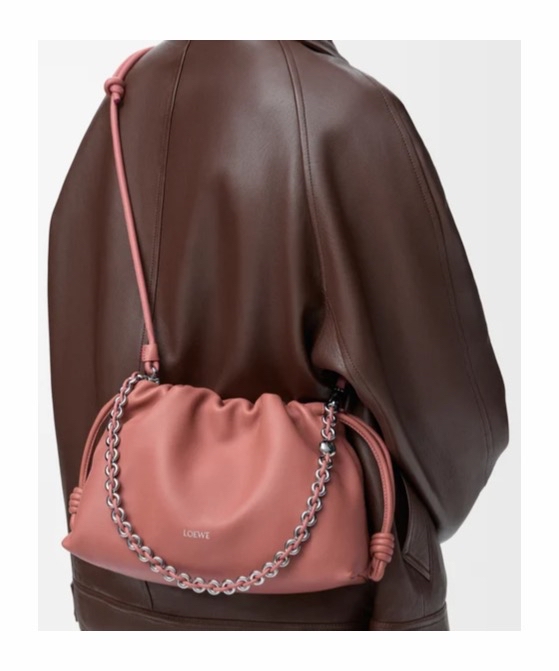 Loewe 女士 中号Flamenco purse单肩包均码码中号、30cm*10.5cm*20cm 