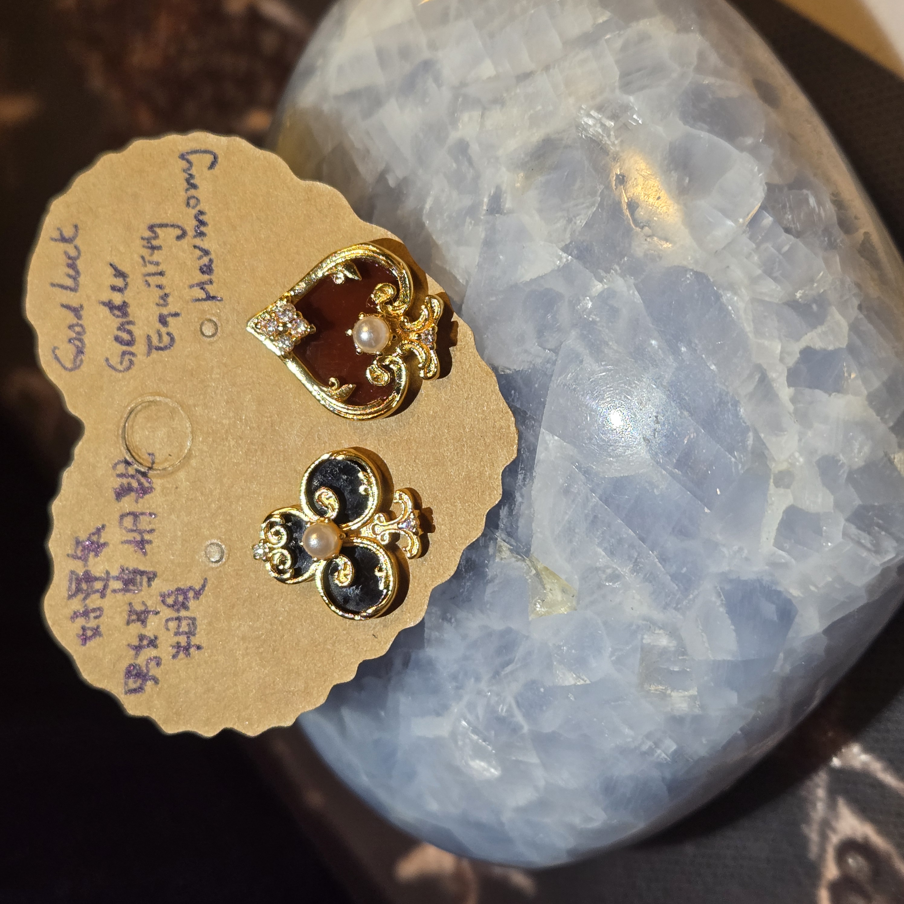 紅桃梅花魔法耳環 Red Heart and Plum Blossom Magick Earrings