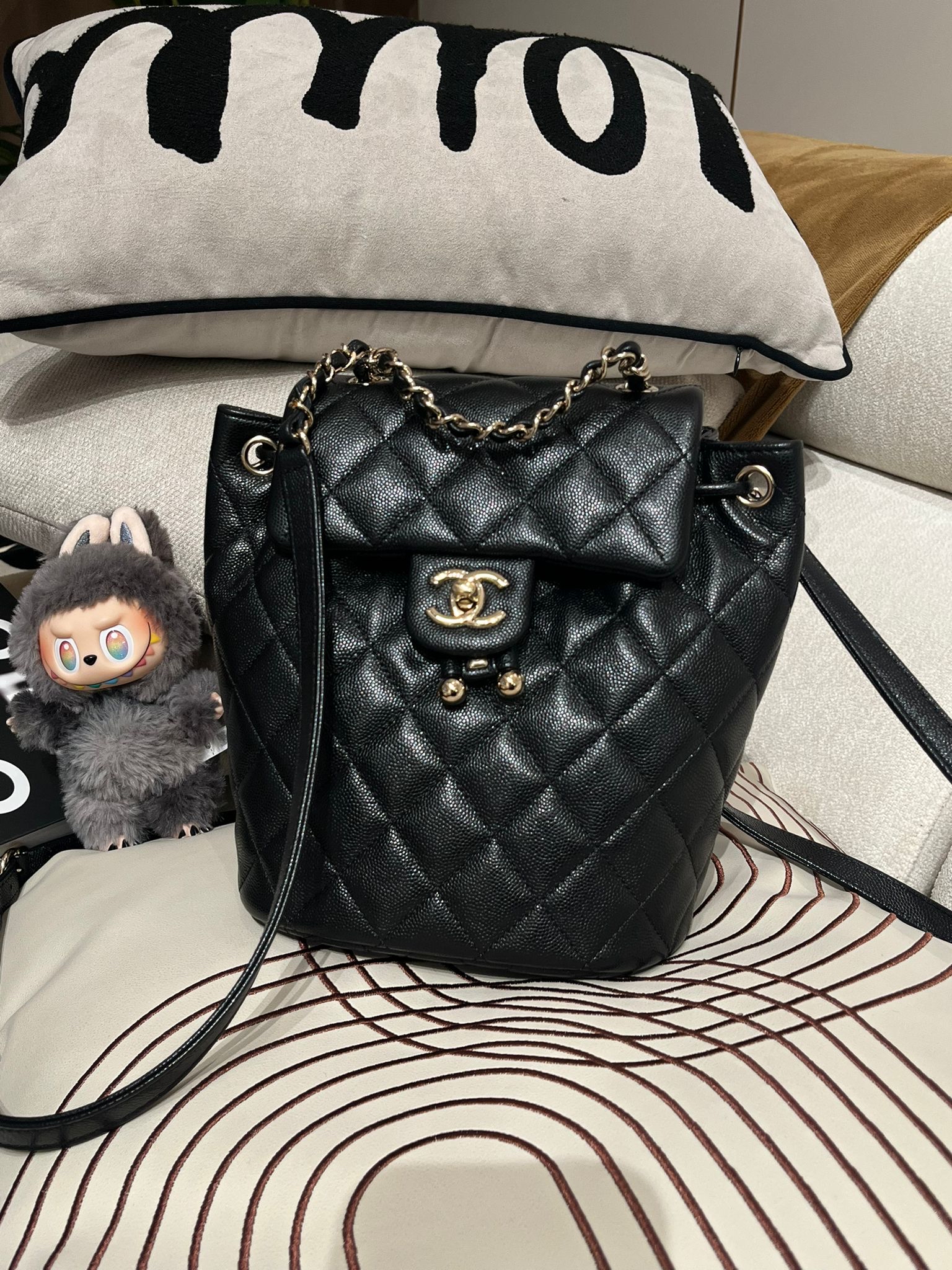 全新 Chanel classic backpack 荔枝牛皮黑色金扣 100%Authentic ,全新未使用品 ✅晶片✅dust bag✅盒 