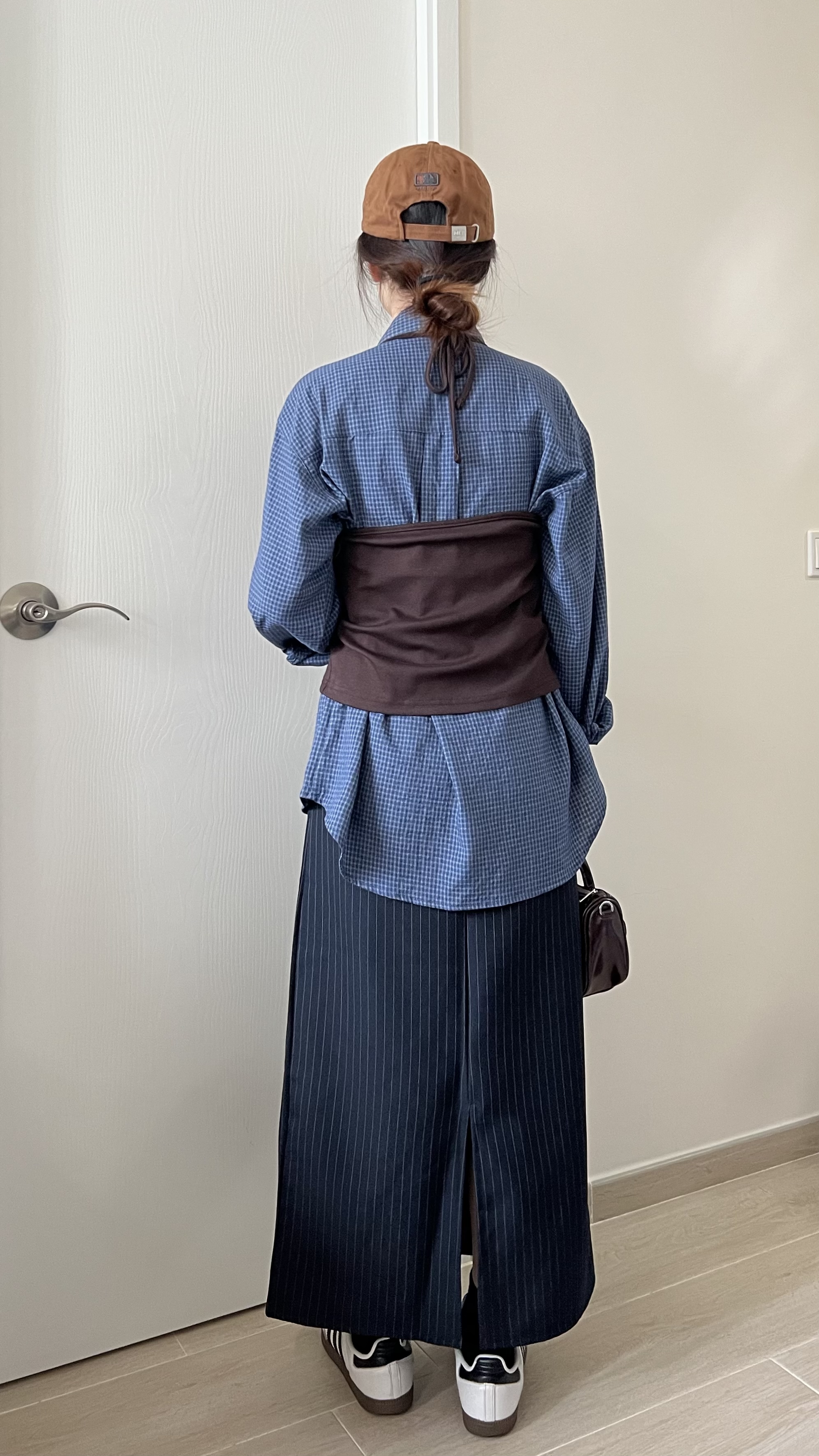 韓妹必備掛脖背心 