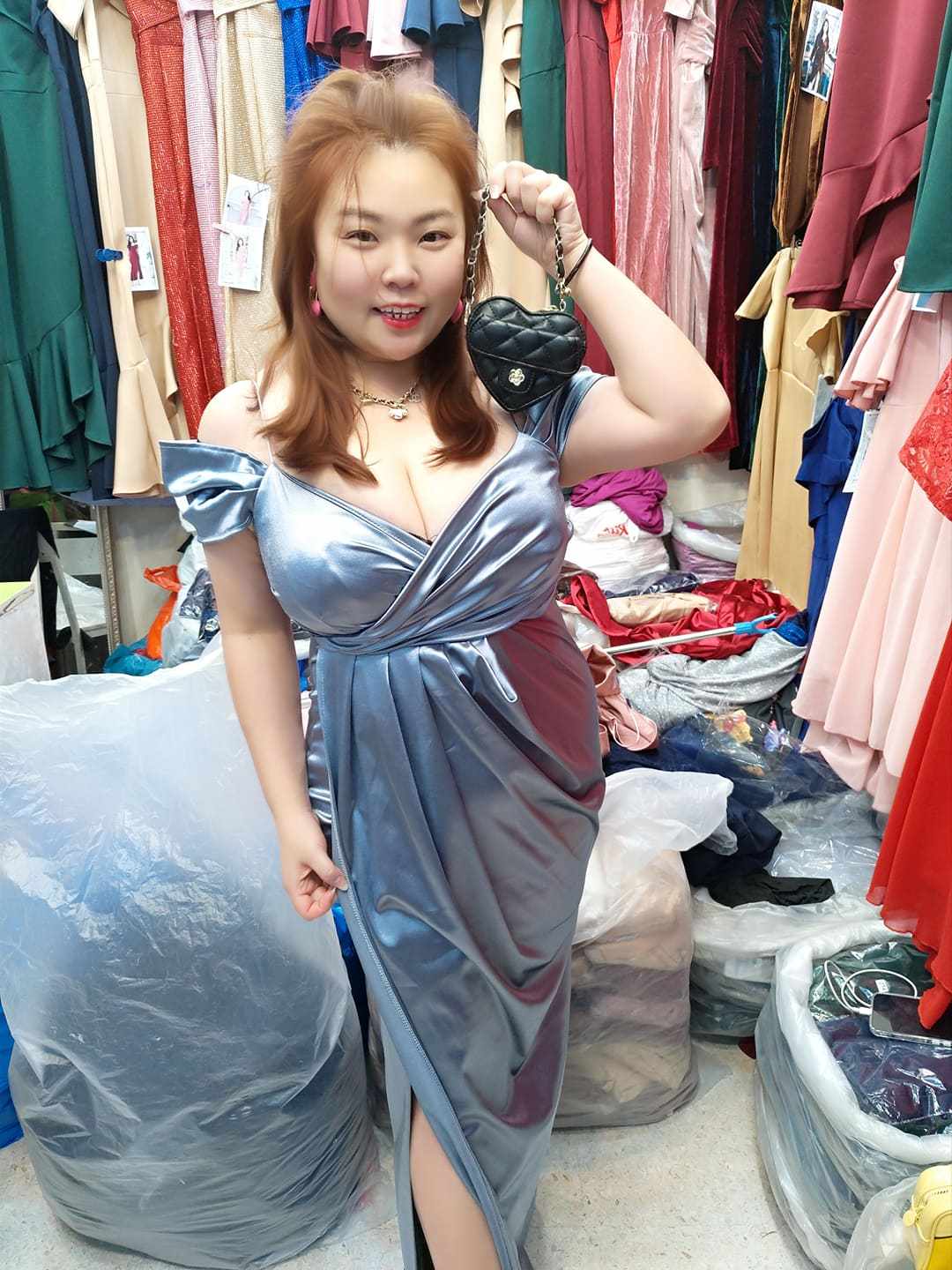 AA06/AA0006 💥新品💥亮面褶皱细吊带开叉修身长礼服