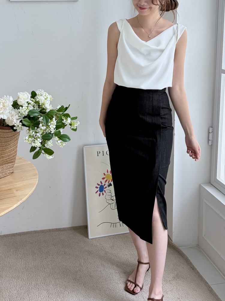 Front Slit Pencil Skirt (Black)