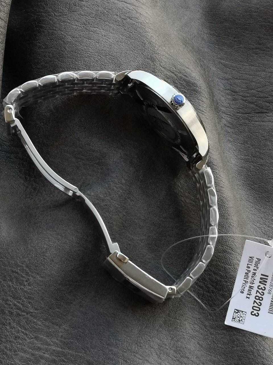 IWC万国表飞行员系列IW328204腕表，精钢表壳表链，蓝色表盘，搭载2892型自动机械机芯，40毫米。