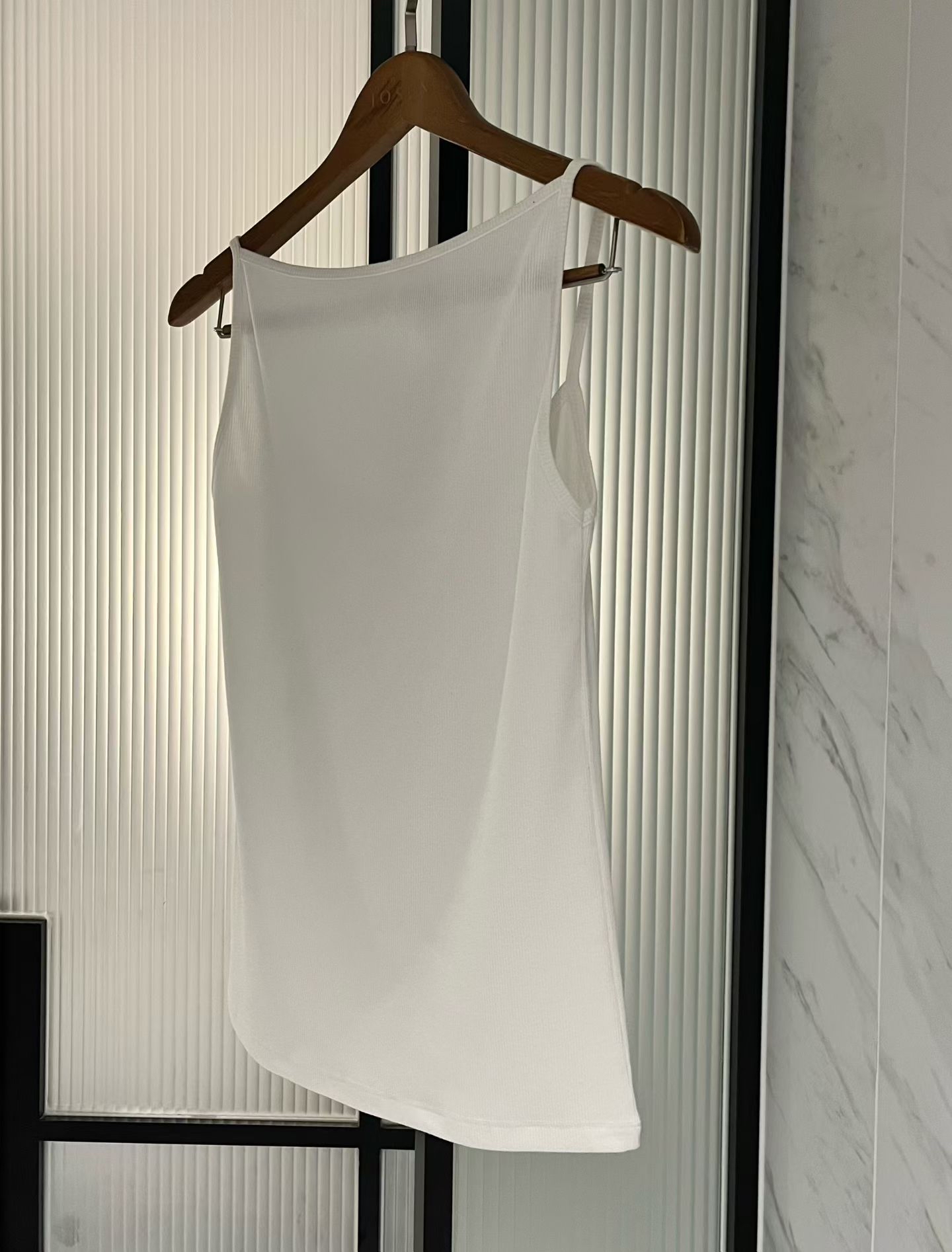 Elegant boat neck U-back cami top