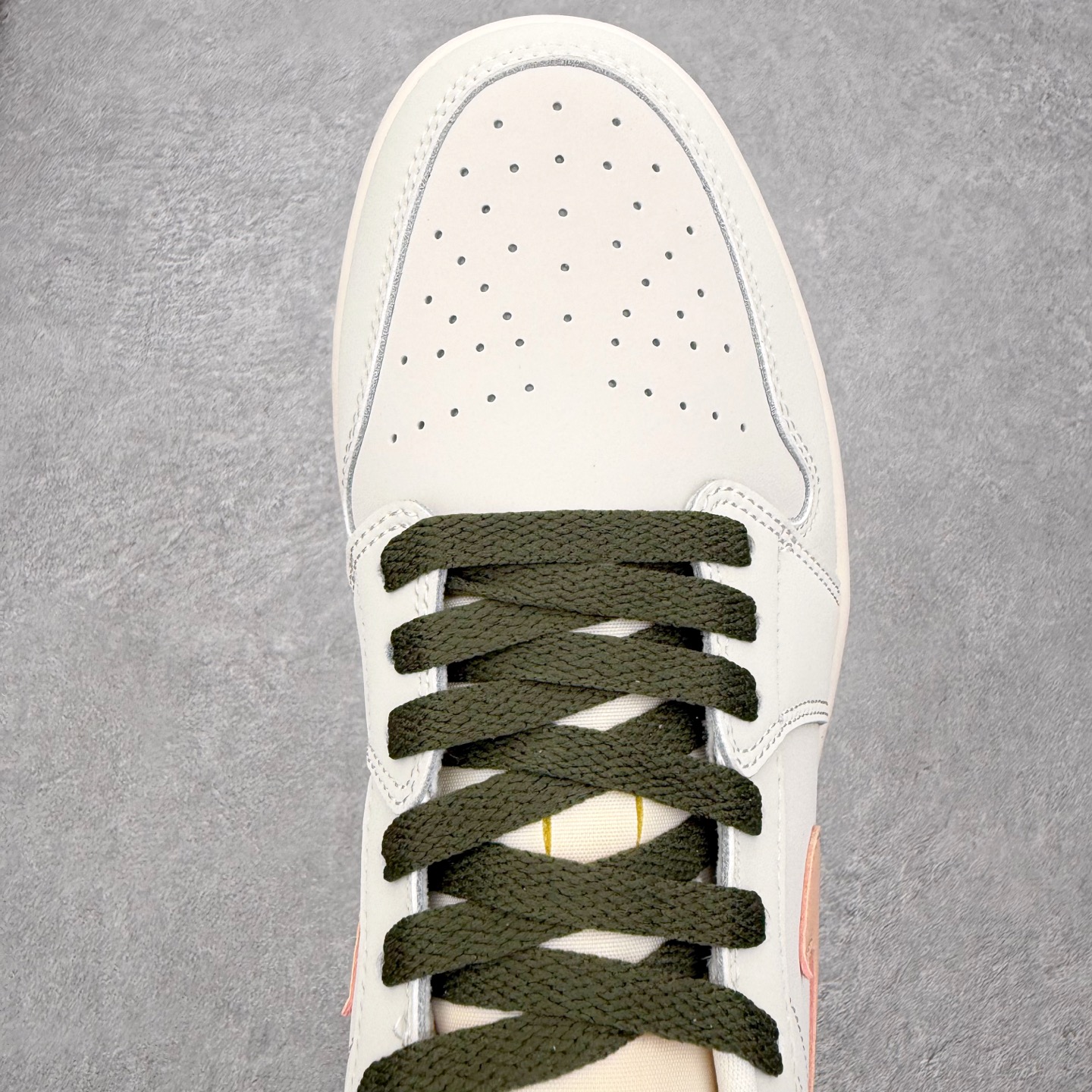 Air Jordan 1 Low DC0774-111 