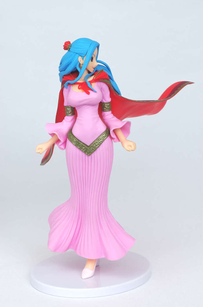 海賊王 CREATOR×CREATOR 奈菲魯塔莉·薇薇 figure 景品 