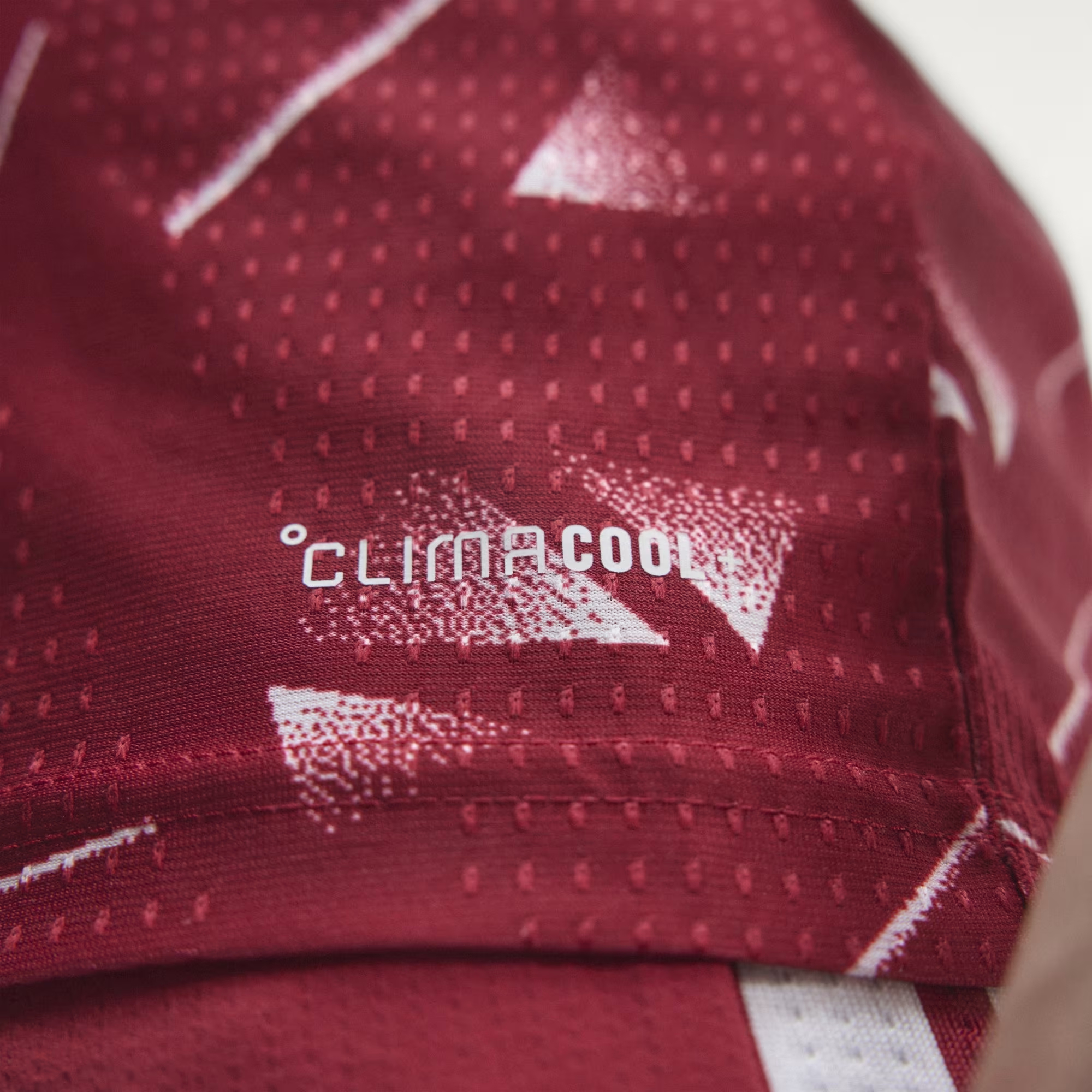 🔴⚪重塑八十年代經典 Adidas Liverpool 利物浦 2026-27 主場球員版球衣 (可加印字章) KA6851