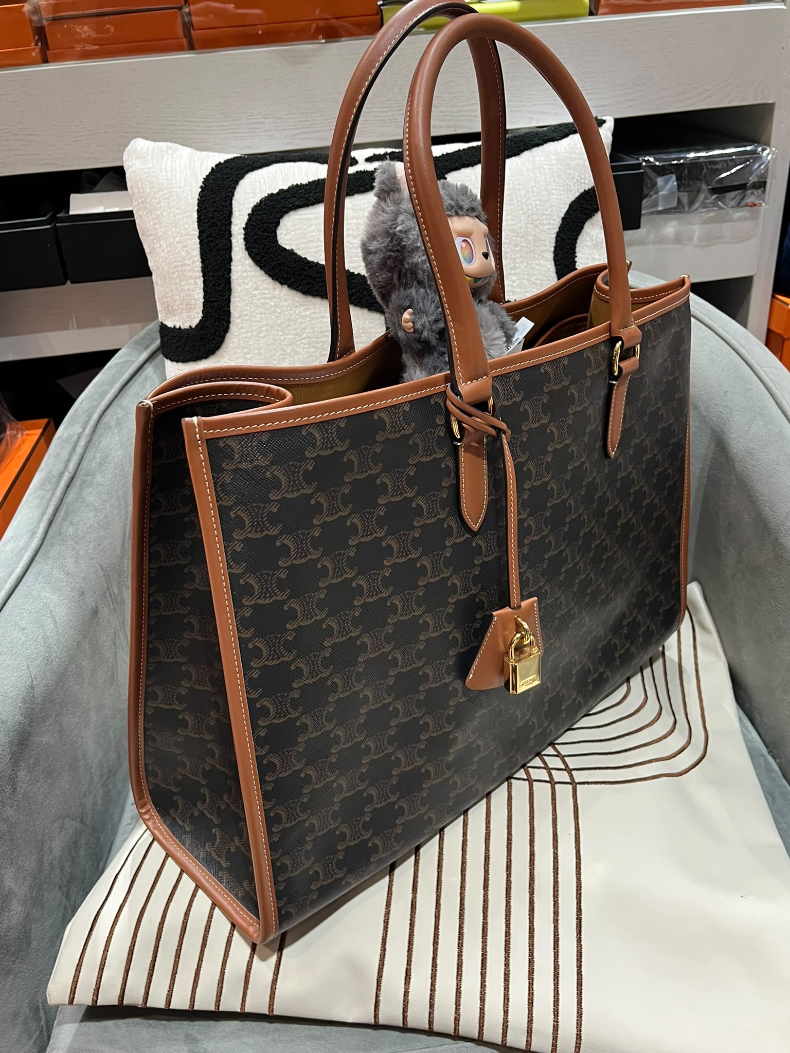 Celine Horizontal Cabas Tan tote bag 100%Authentic, 95%New ✅Dust bag