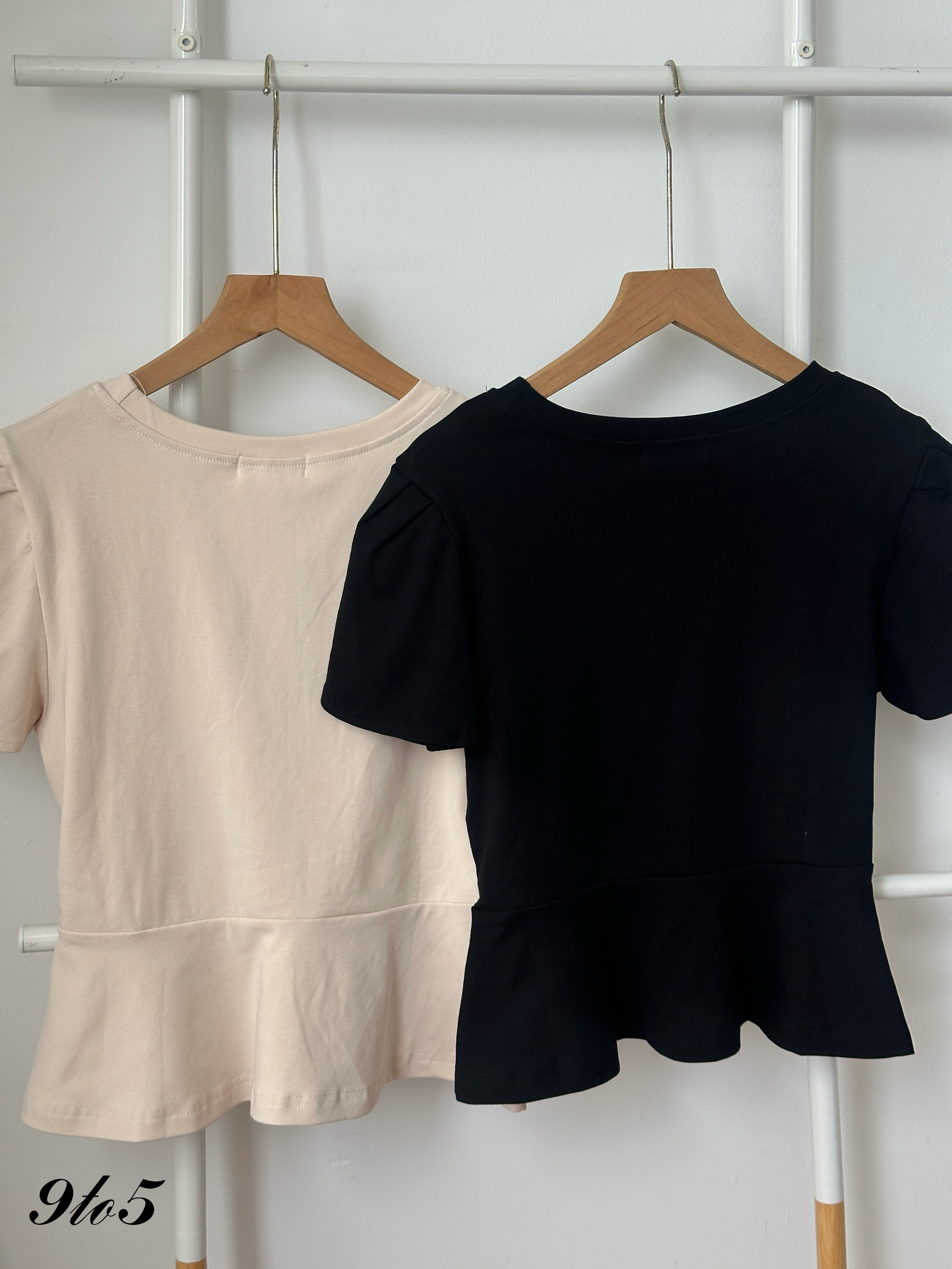 T4433 Puff Sleeve Peplum Top - Beige & Black