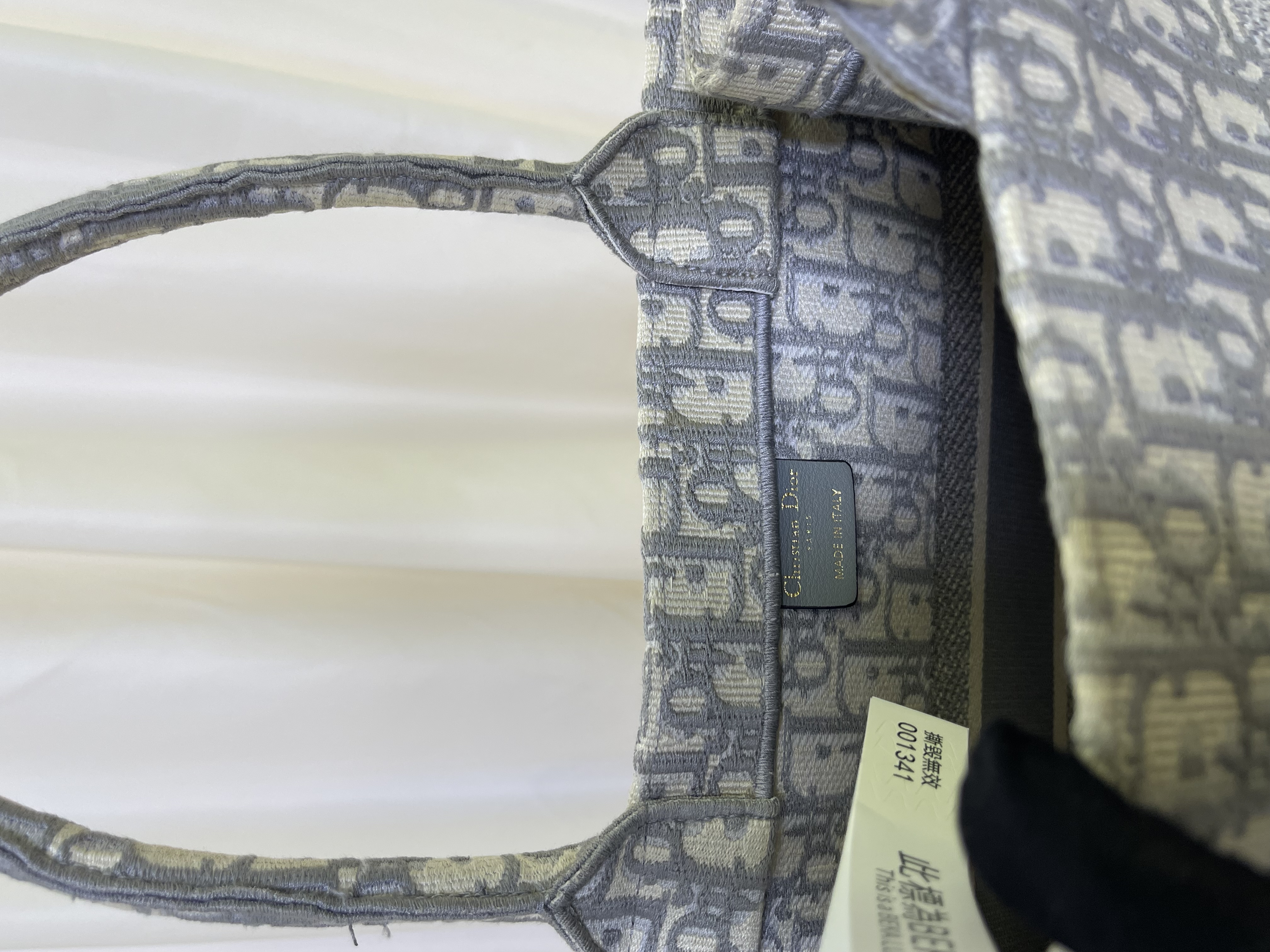 直播貨品 |  [1個-$100 2個-$300］BB18