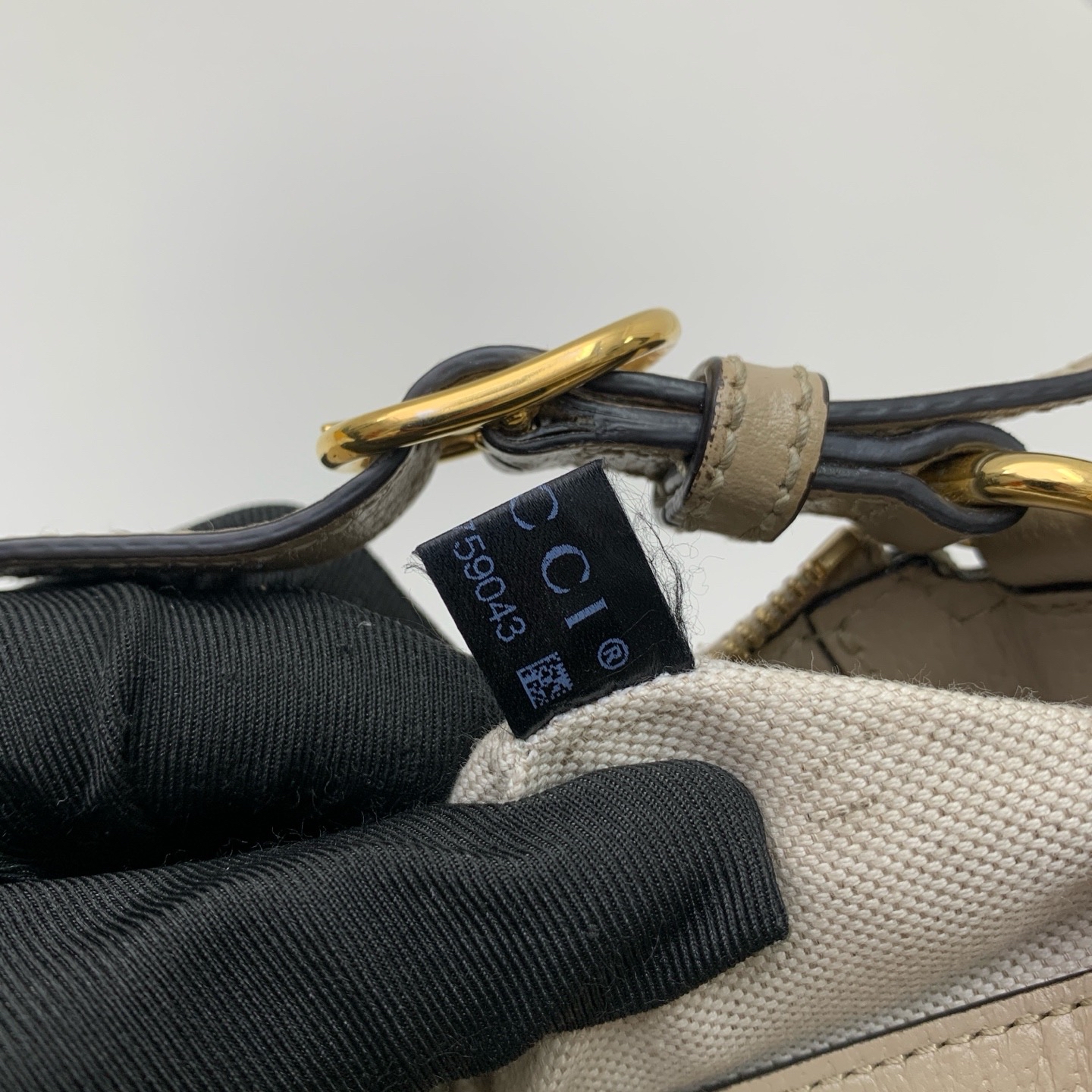 【預訂貨品】GUCCI 米白色 GG老花腋下包