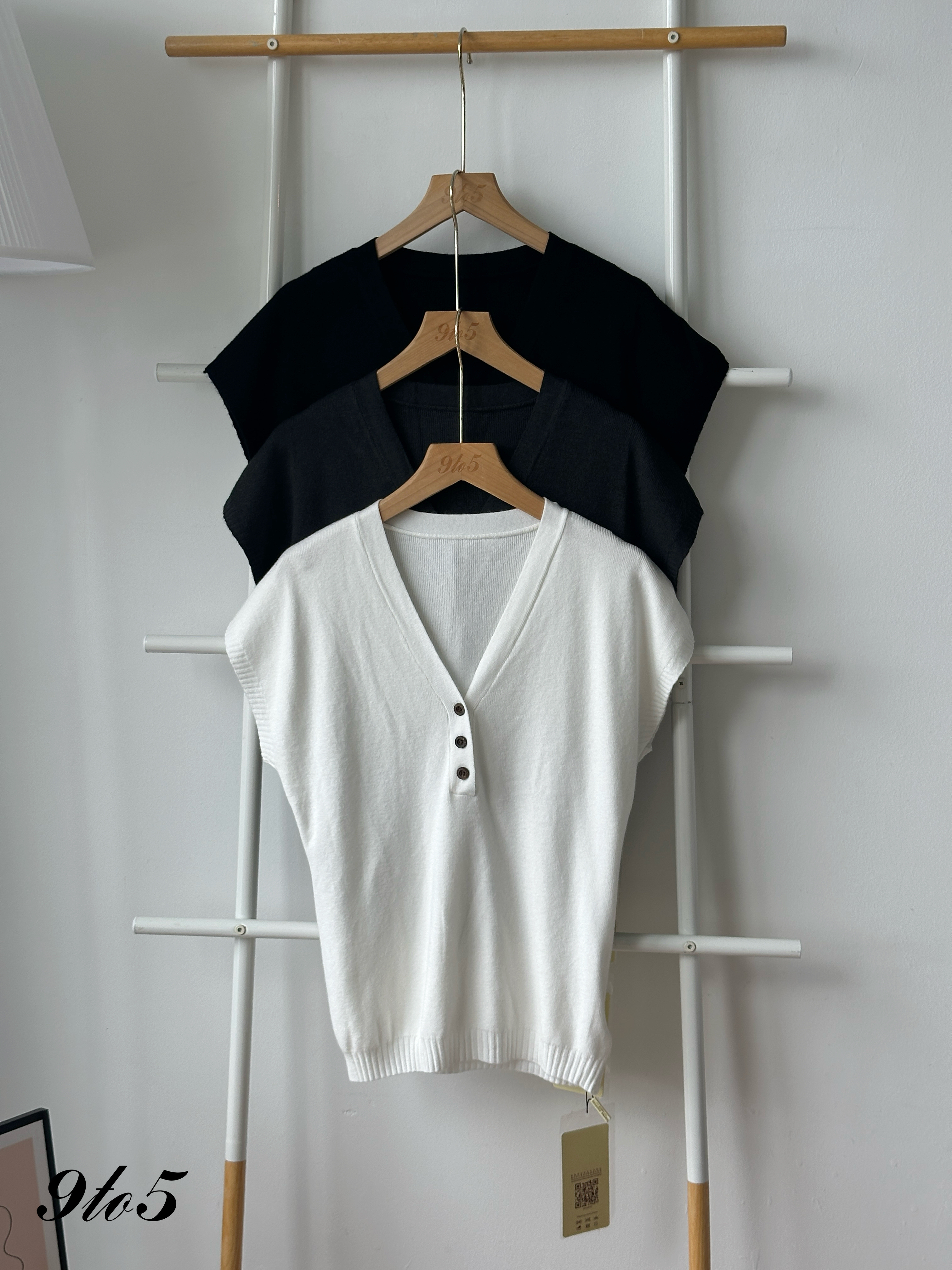 T4334 V Neck Knit Top - 3 Colors 