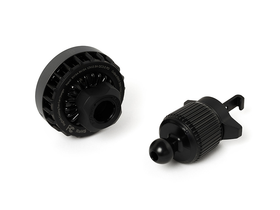 黑色 春植 MagSafe 車用充電器