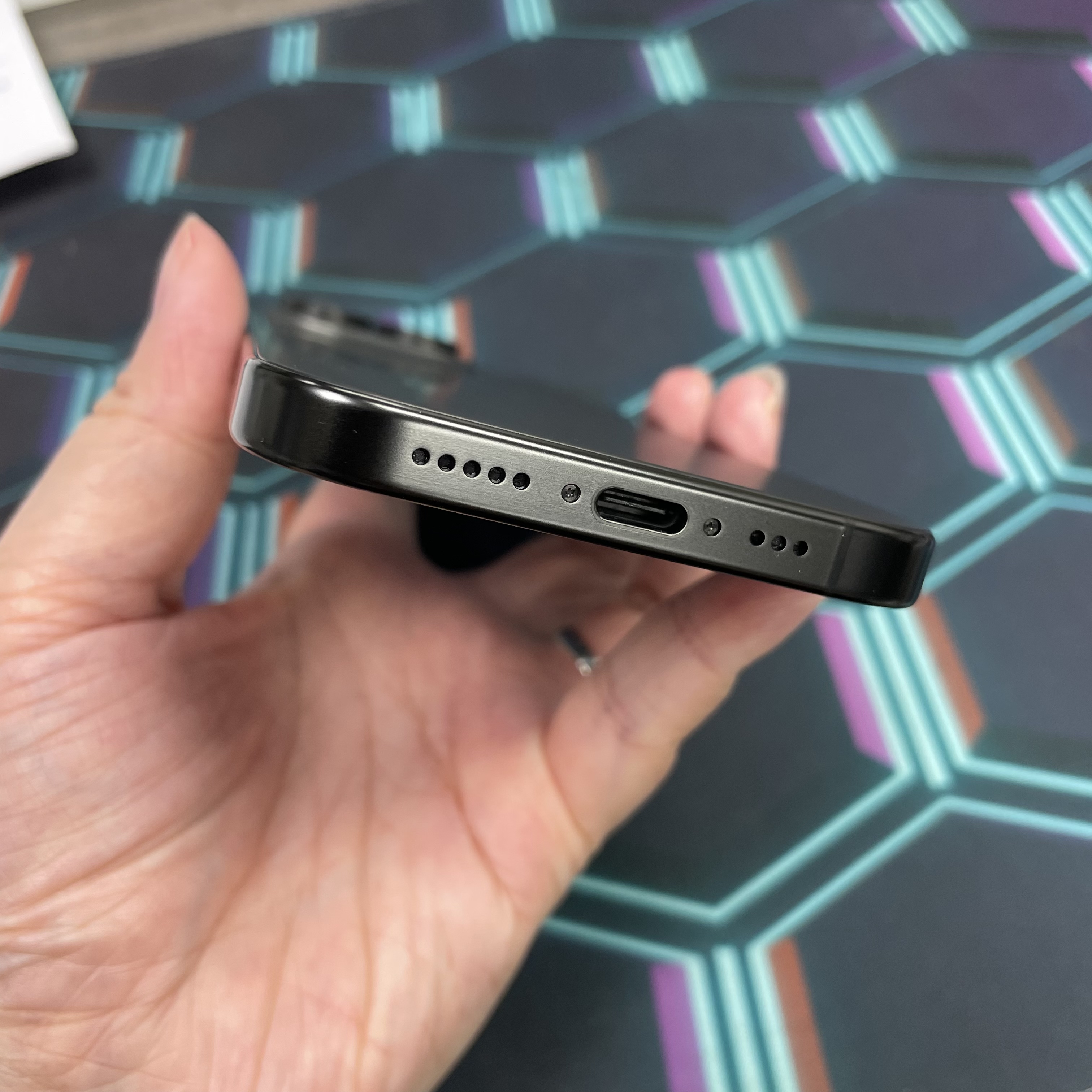 *8264 16 pro 完美機 1TB 電88 黑色 black