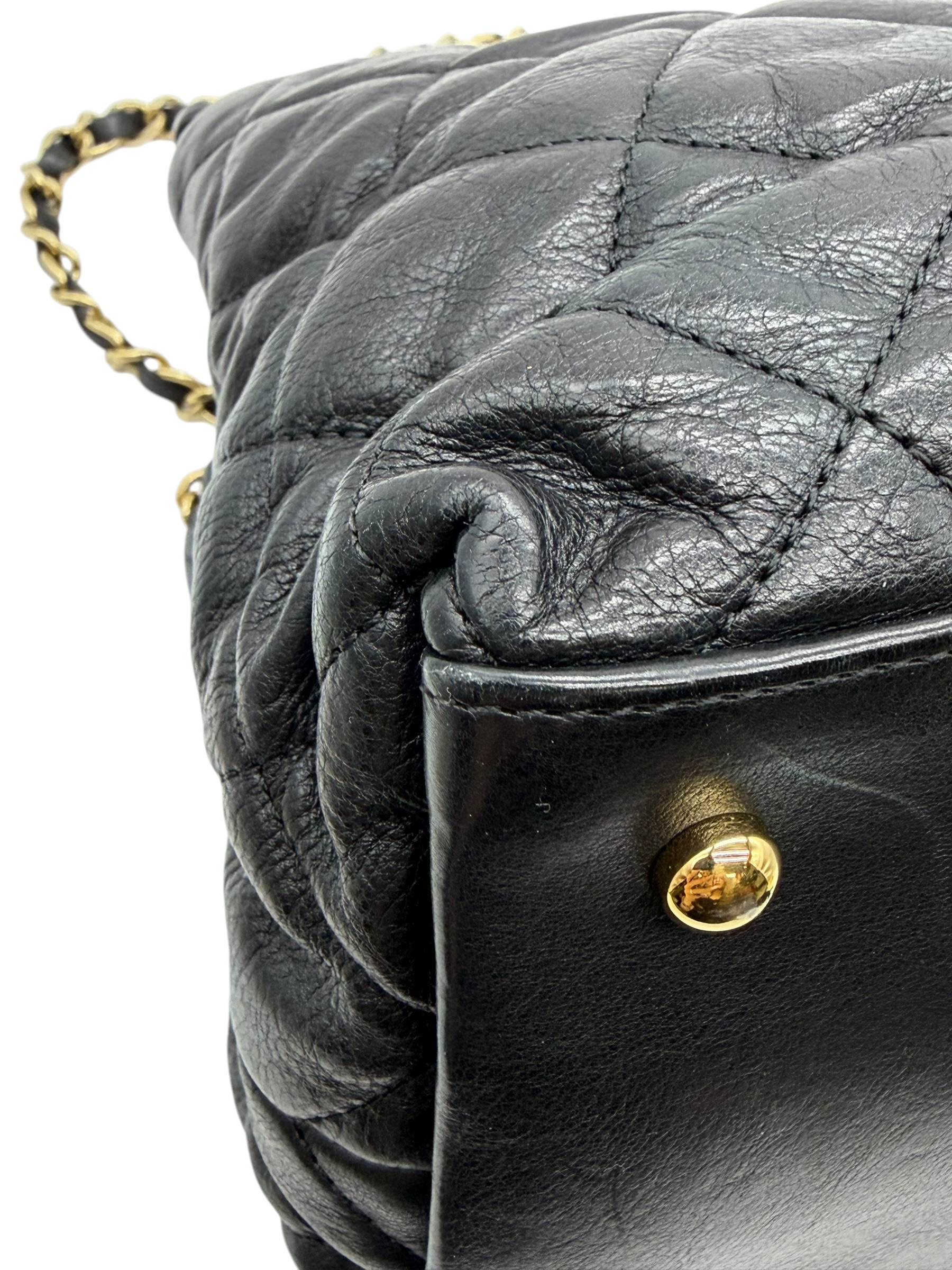 Pre-Owned CHANEL Small Shopping Bag / Product Code: 26060106