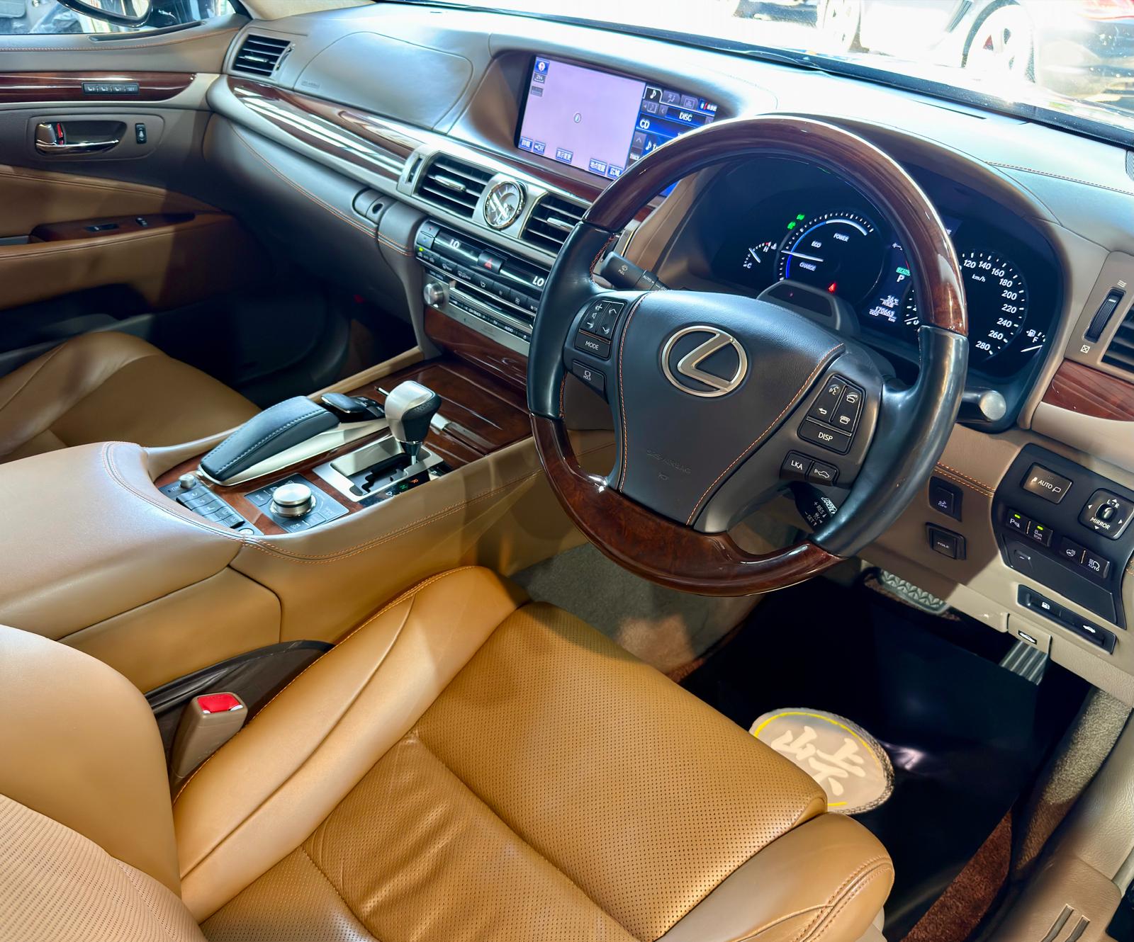 Lexus LS600HL Hybrid Facelift 2014