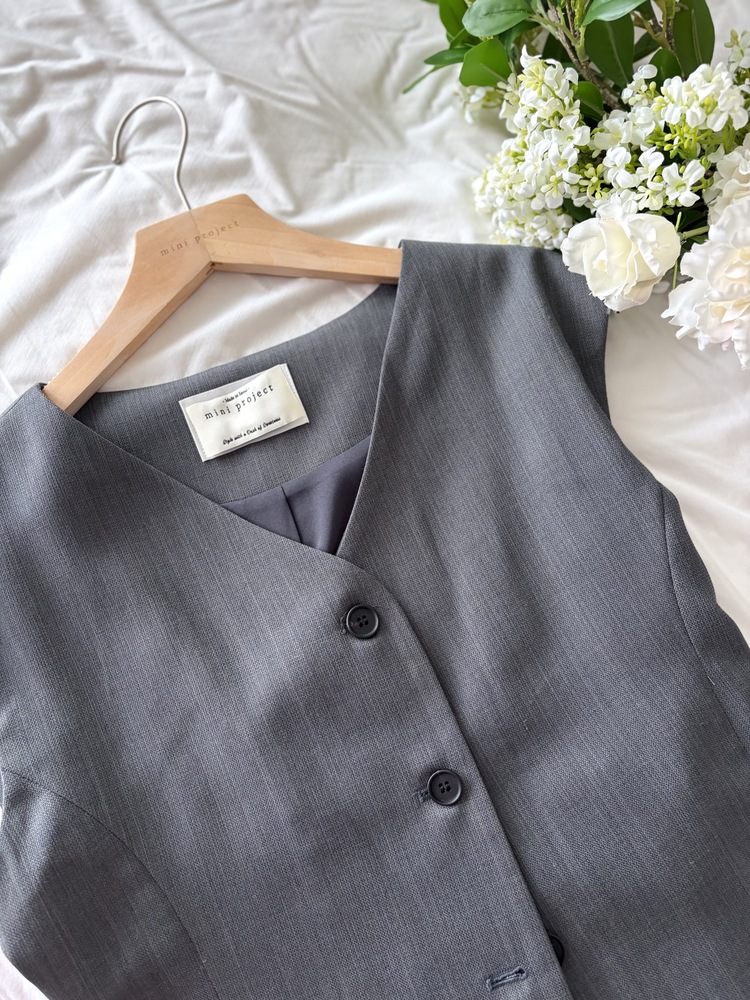 Signature Linen Blend Vest (Camel)