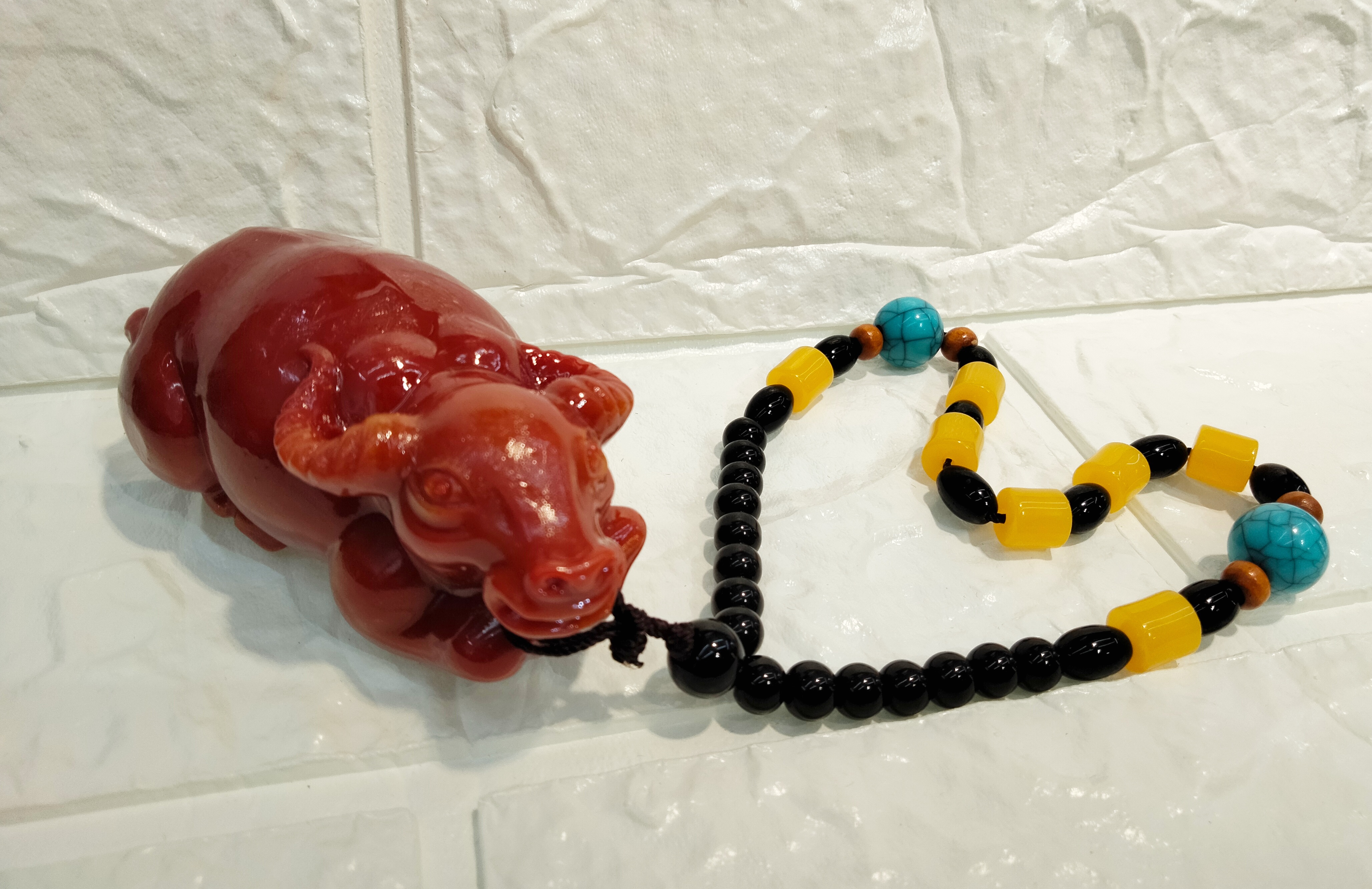 紅石玉--牛 (小擺件)